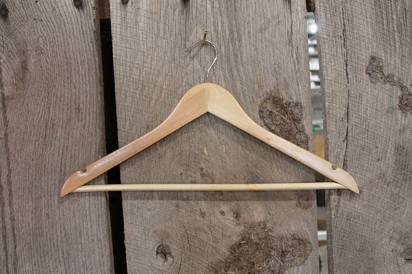 Cheer Boss Cheer Leading Cheer Leader Costume Uniform Clothes Hanger Engraved Hard Wood Sturdy