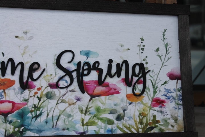 Welcome Spring Decor Garden Floral Flowers Handmade Colorful Bright Inspiring Uplifting Text 3D Raised Text Wall Decoration Primitive Rustic