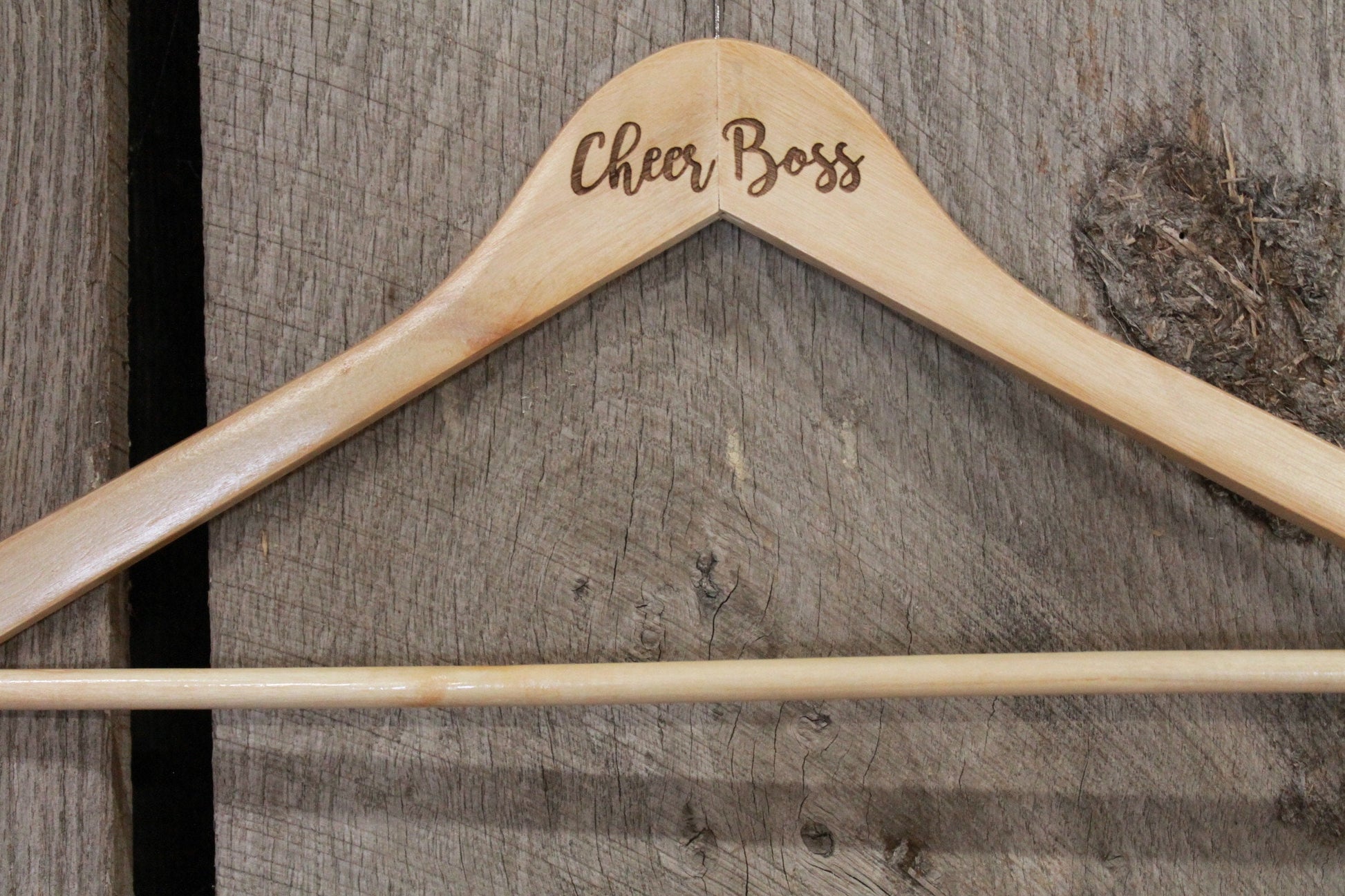 Cheer Boss Cheer Leading Cheer Leader Costume Uniform Clothes Hanger Engraved Hard Wood Sturdy