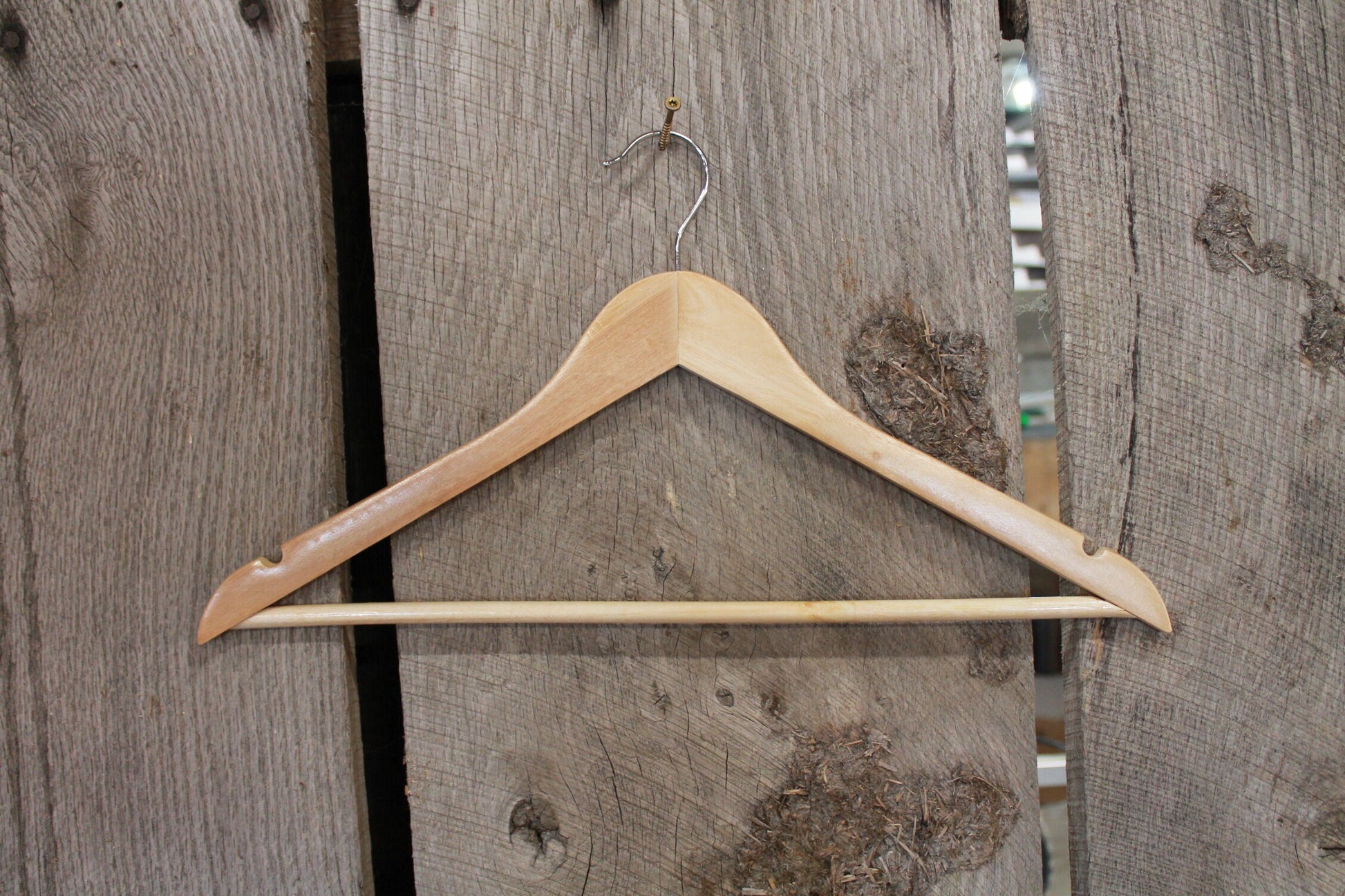 Cheer Boss Cheer Leading Cheer Leader Costume Uniform Clothes Hanger Engraved Hard Wood Sturdy