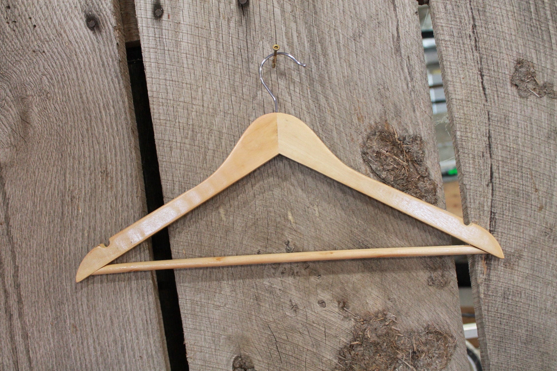 Cheer Captain Cheer Leading Cheer Leader Costume Uniform Clothes Hanger Engraved Hard Wood Sturdy Team Leadership