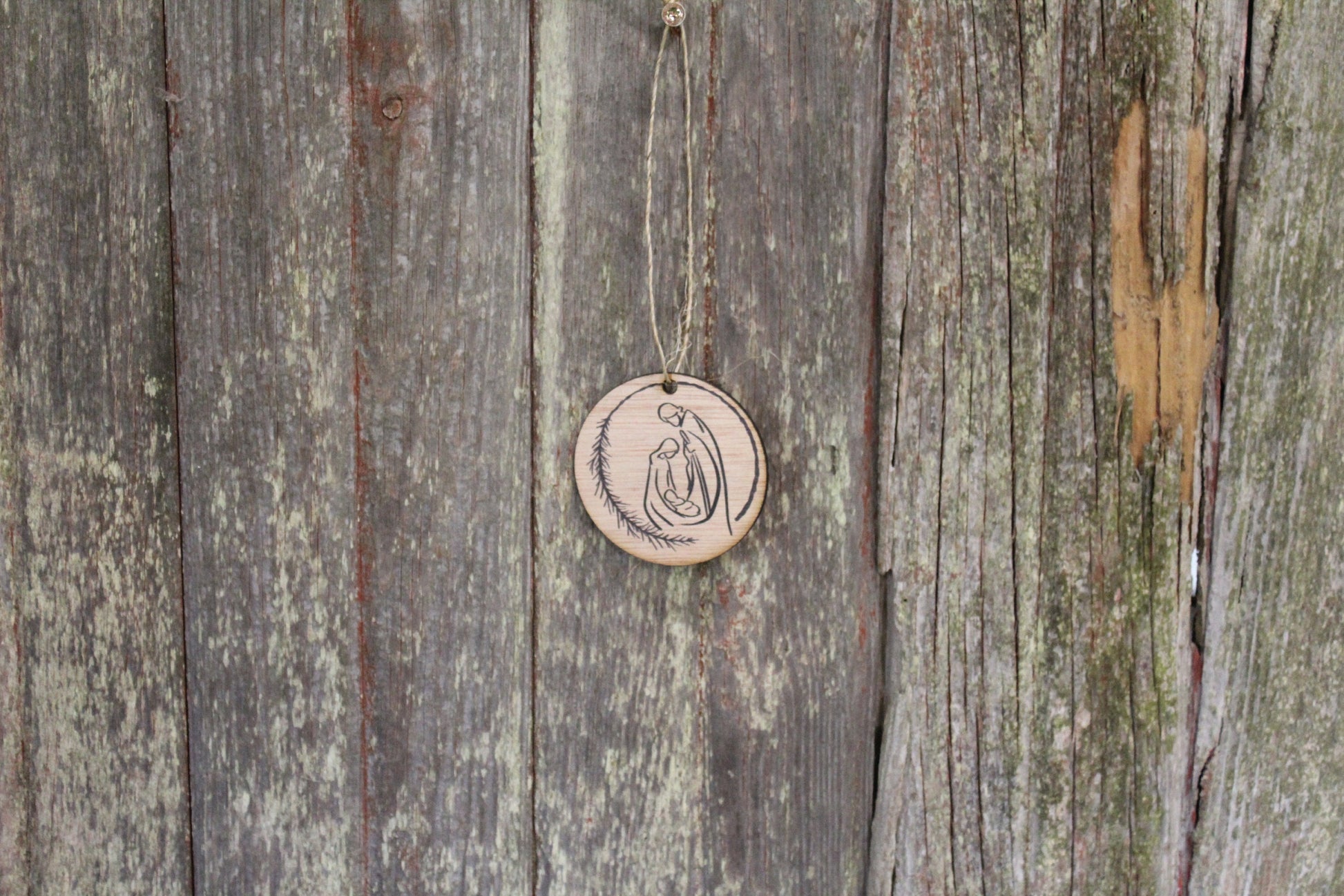 Nativity Wreath Ornament Scene Manger Christmas Christs Birth Baby Jesus Line Art Wall Hanging Tree Rustic Farmhouse Shabby Chic Wood