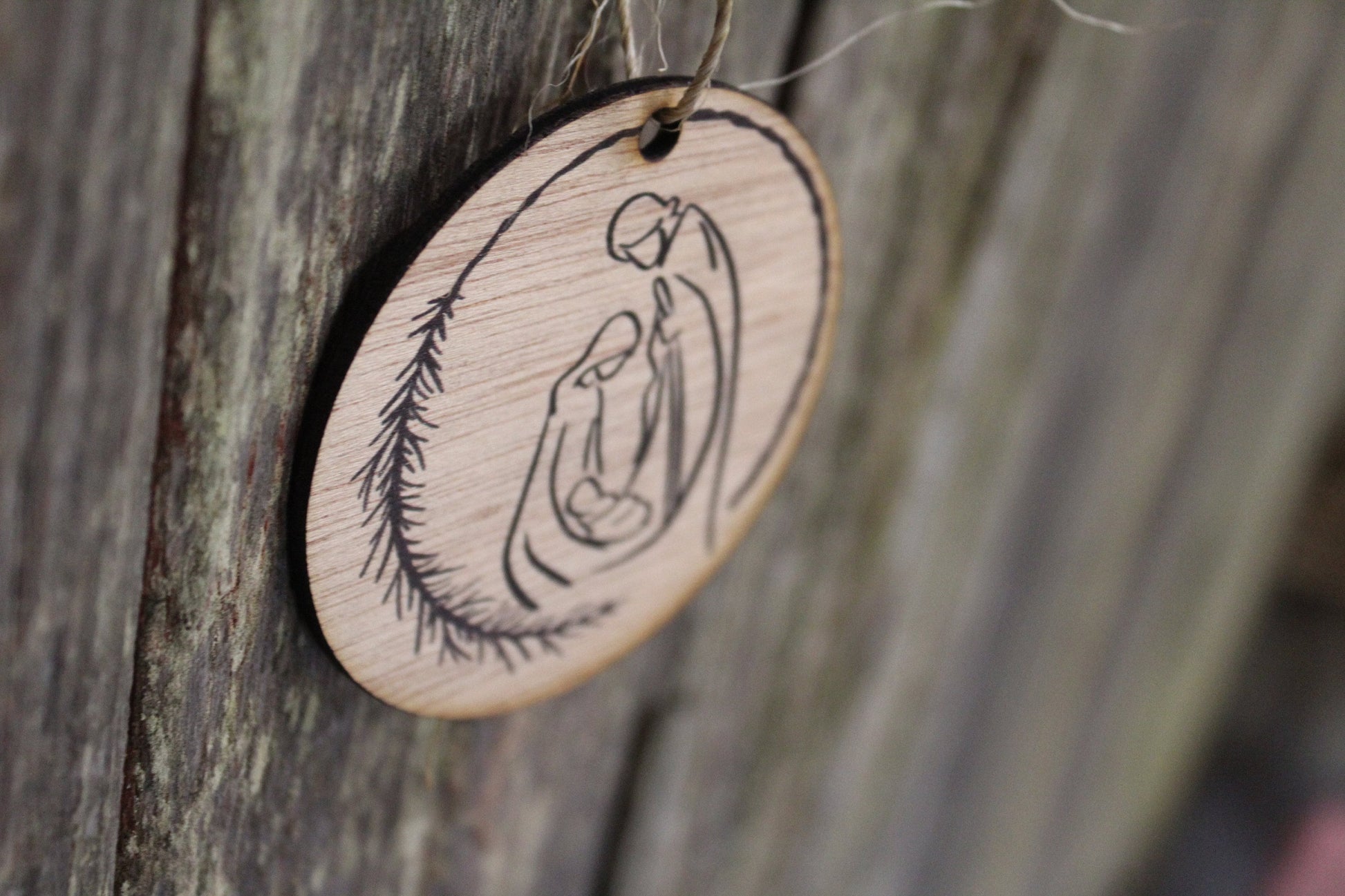 Nativity Wreath Ornament Scene Manger Christmas Christs Birth Baby Jesus Line Art Wall Hanging Tree Rustic Farmhouse Shabby Chic Wood