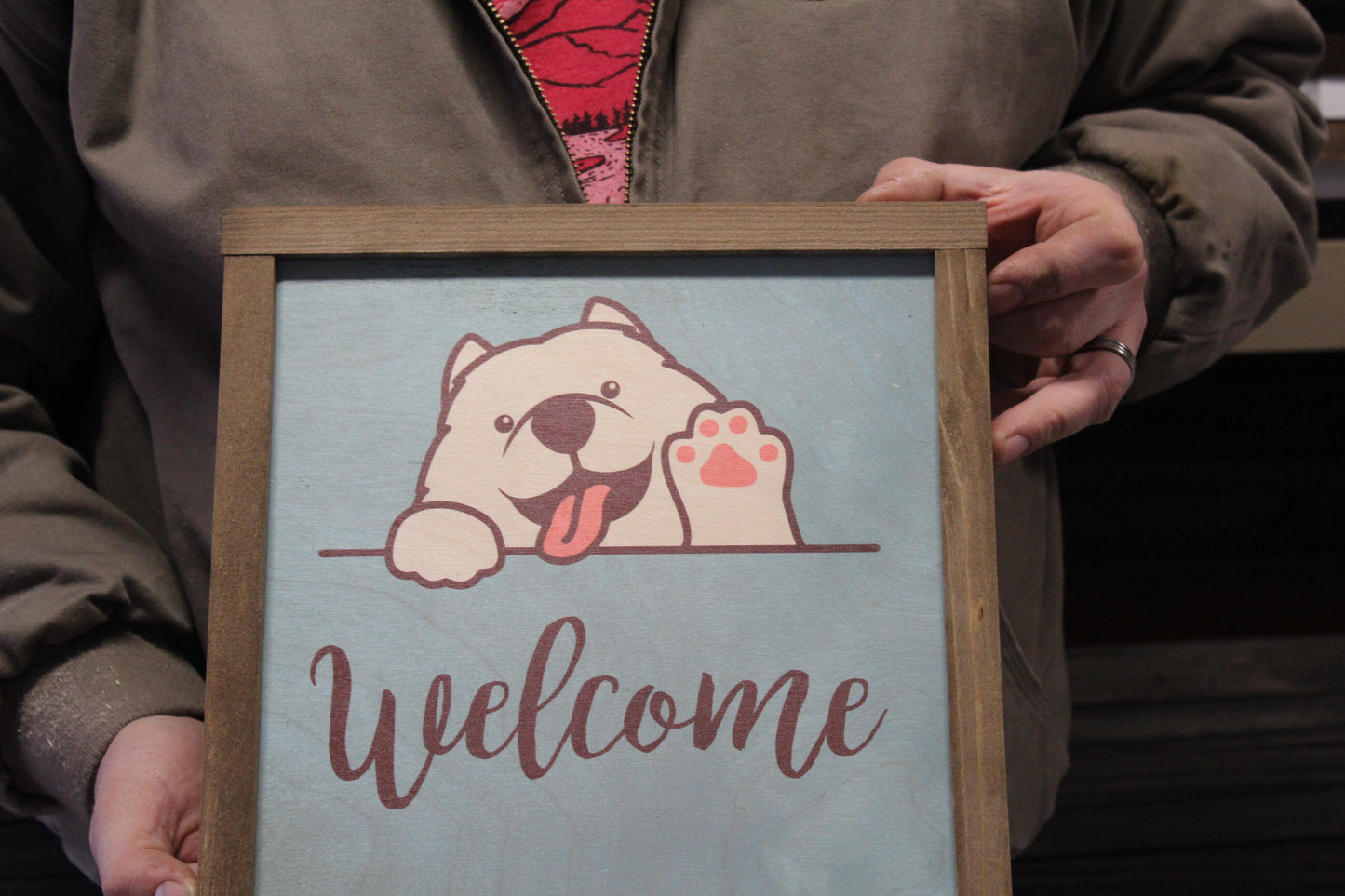 American Eskimo Welcome Wood Sign Fluffy Waving Dog Samoyed Puppy Print Wall Art Decoration Wall Hanging Farmhouse Rustic Framed