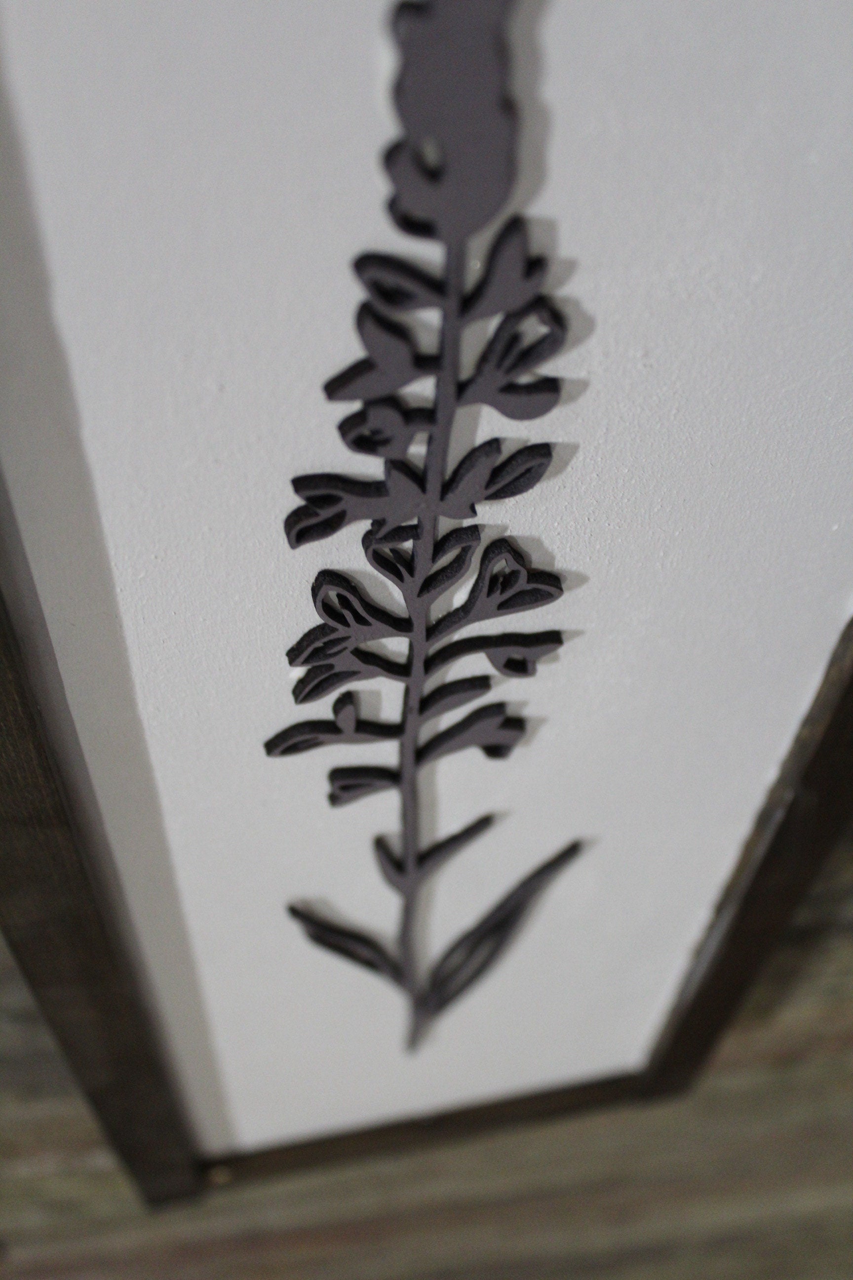 Lavender Sign Plant Raised 3D Botanical Plant Organic Purple Herb Decoration Minimalist Wall Art Wood Farmhouse Rustic Primitive Simple Soft