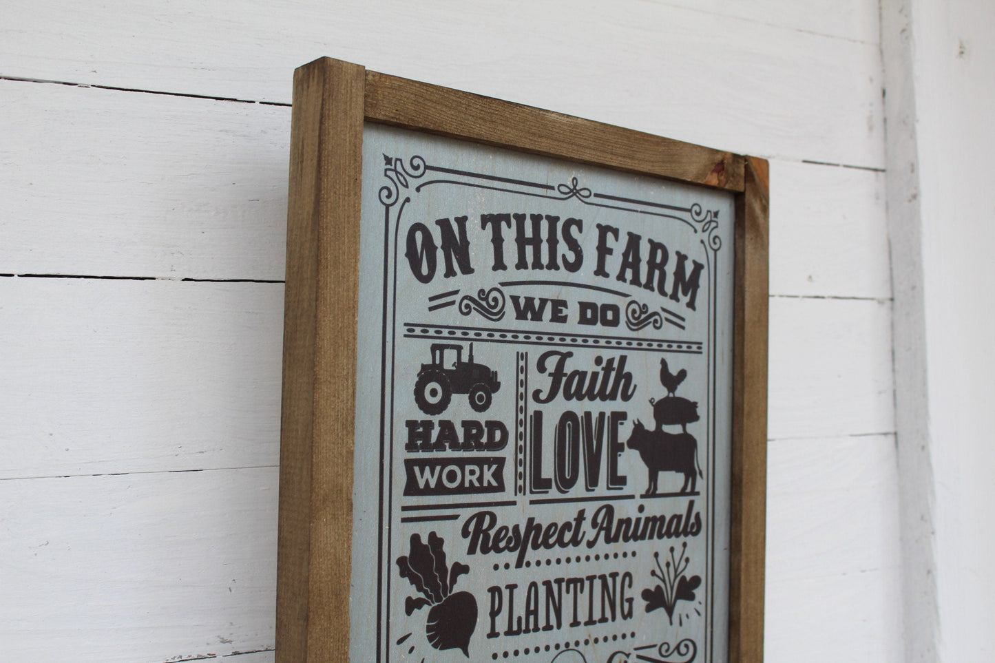Farm Life Wood Sign On The Farm Love Work Tractor Faith Family Caring List of Quotes Farmhouse Rustic Barn Wood Decoration Pig Rooster Cow