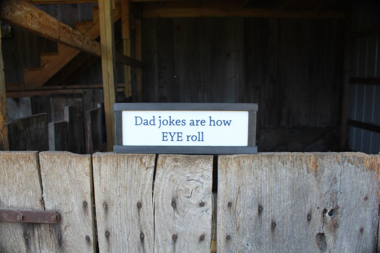 Dad Jokes Are How Eye I Row Silly Fathers Day Gift Pun Wood Sign Text Wall Hanging Decoration Rustic Gift Decor Sarcastic Comedy Gag Gift