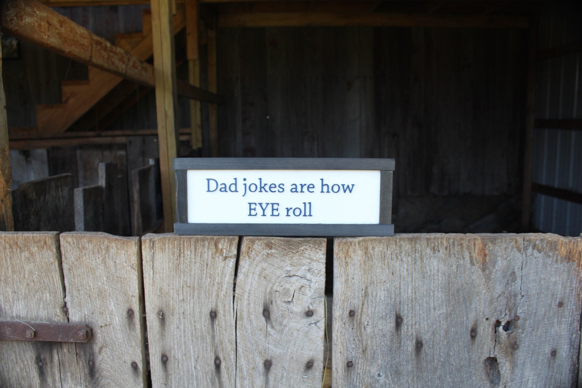 Dad Jokes Are How Eye I Row Silly Fathers Day Gift Pun Wood Sign Text Wall Hanging Decoration Rustic Gift Decor Sarcastic Comedy Gag Gift