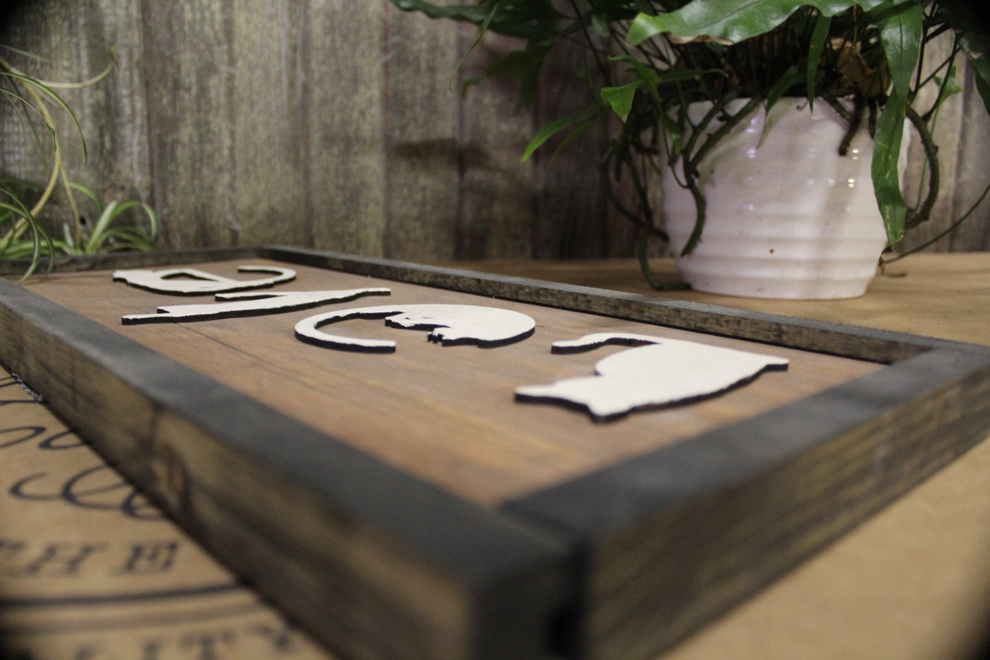 Love Spelled with Kittens Cats Cat Silhouette Pet Rustic Primitive Cat Lover Gift Wood Sign 3D Raised Image White Brown Frame Decoration