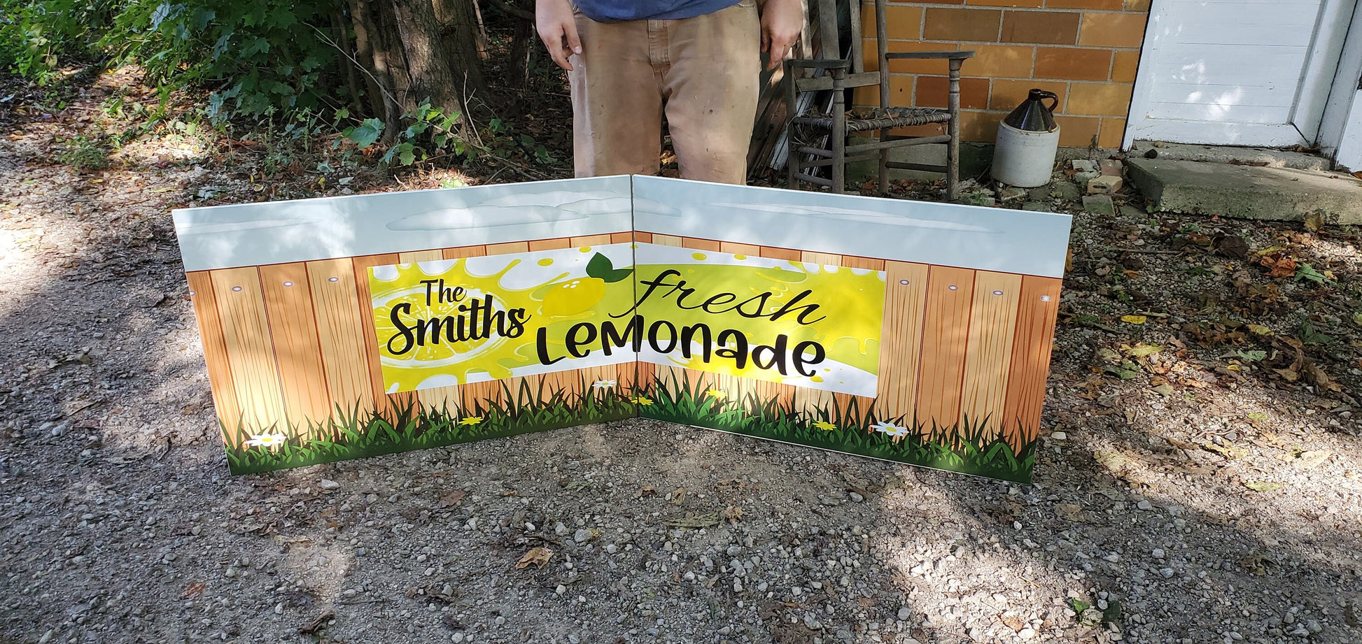 Lemonade stand decor idea