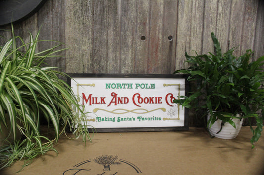 Milk and Cookie Company Wood Sign North Pole Baking Santas Favorite Cookies 3D Raised Text Christmas Decoration Wall Advertising