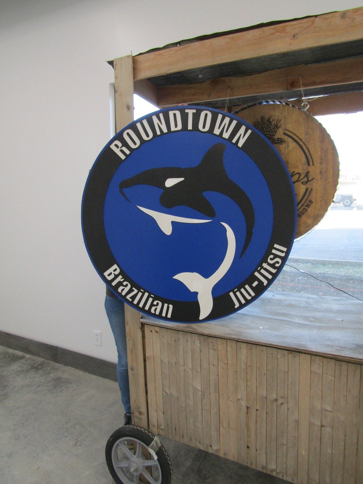 Custom Round Wood Sign Jiu-Jitsu Martial Arts Signage Business Logo Orca Karate Wrestling Handmade 3D Personalized Wooden Judo Sign Large