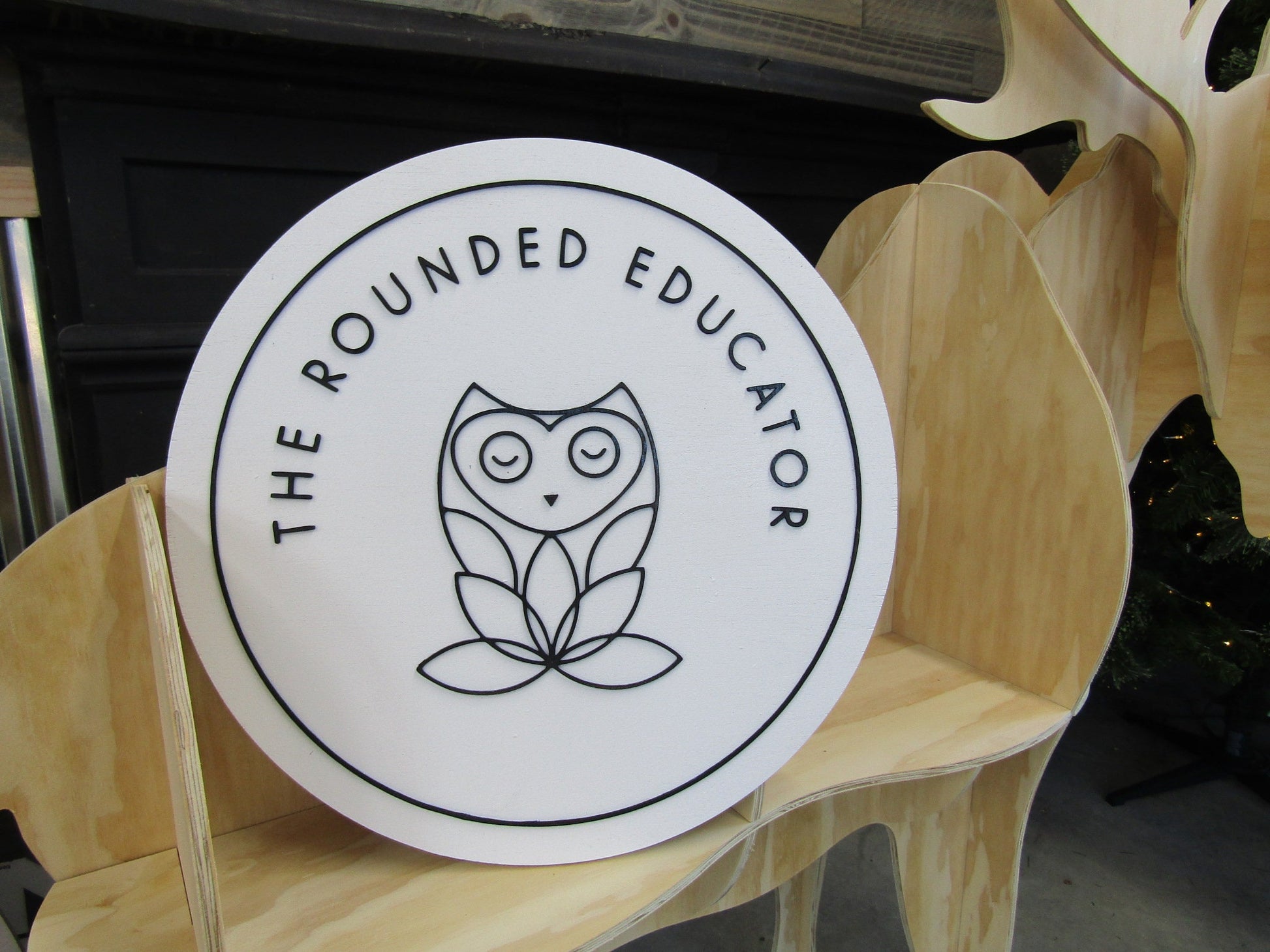 Custom Sign Round Commerical Signage Minimalist Made to Order Rounded Educator Owl Store Front Small Shop Logo School Circle Wooden Handmade