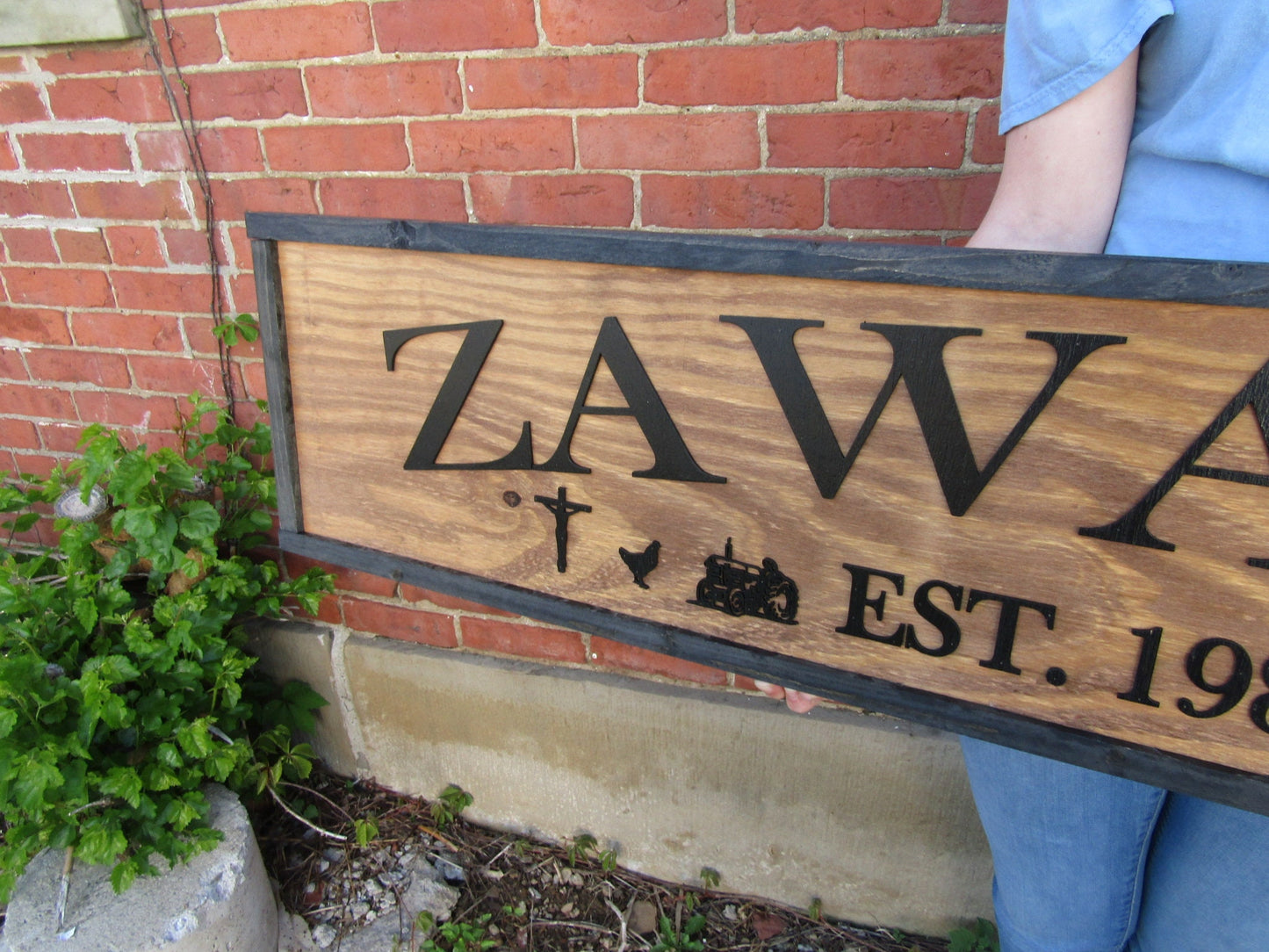 Personalized Custom Family Name Values Sign Ranch Style Wedding Gift Established Emoji Charms Icon Rustic 3d Text Handmade Wooden Decor Farm