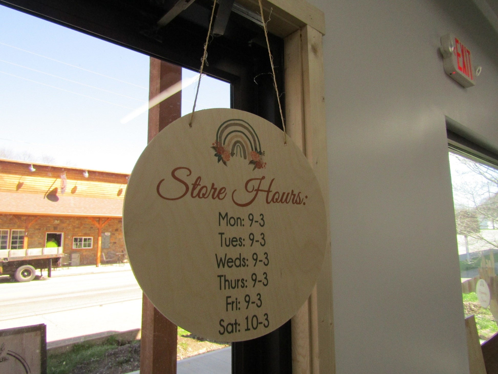 Business Store Hours Sign Commerical Signage Light Weight Small Business Hanging Sign Business Custom Circle Door Sign Color Wood Print