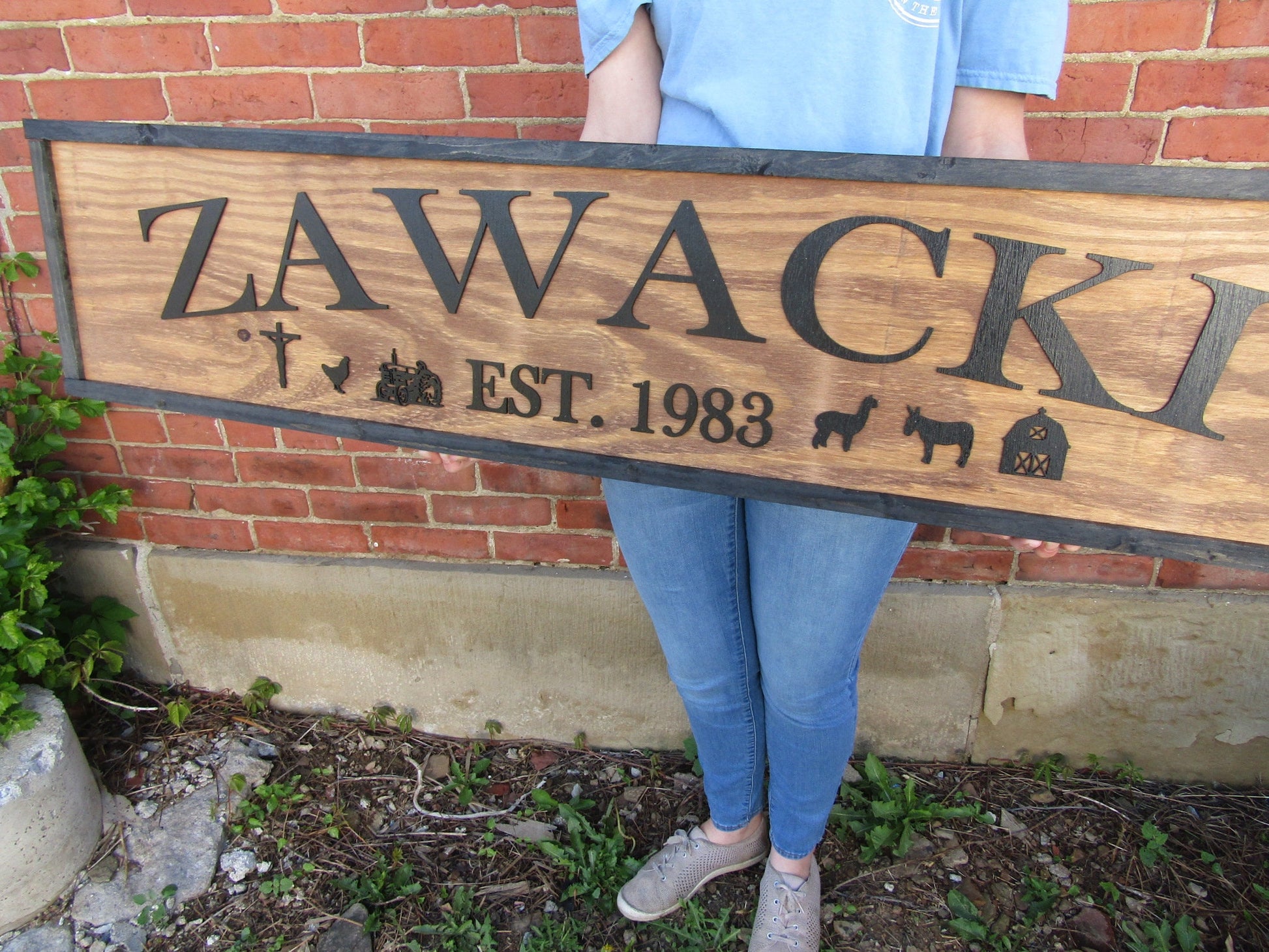 Personalized Custom Family Name Values Sign Ranch Style Wedding Gift Established Emoji Charms Icon Rustic 3d Text Handmade Wooden Decor Farm