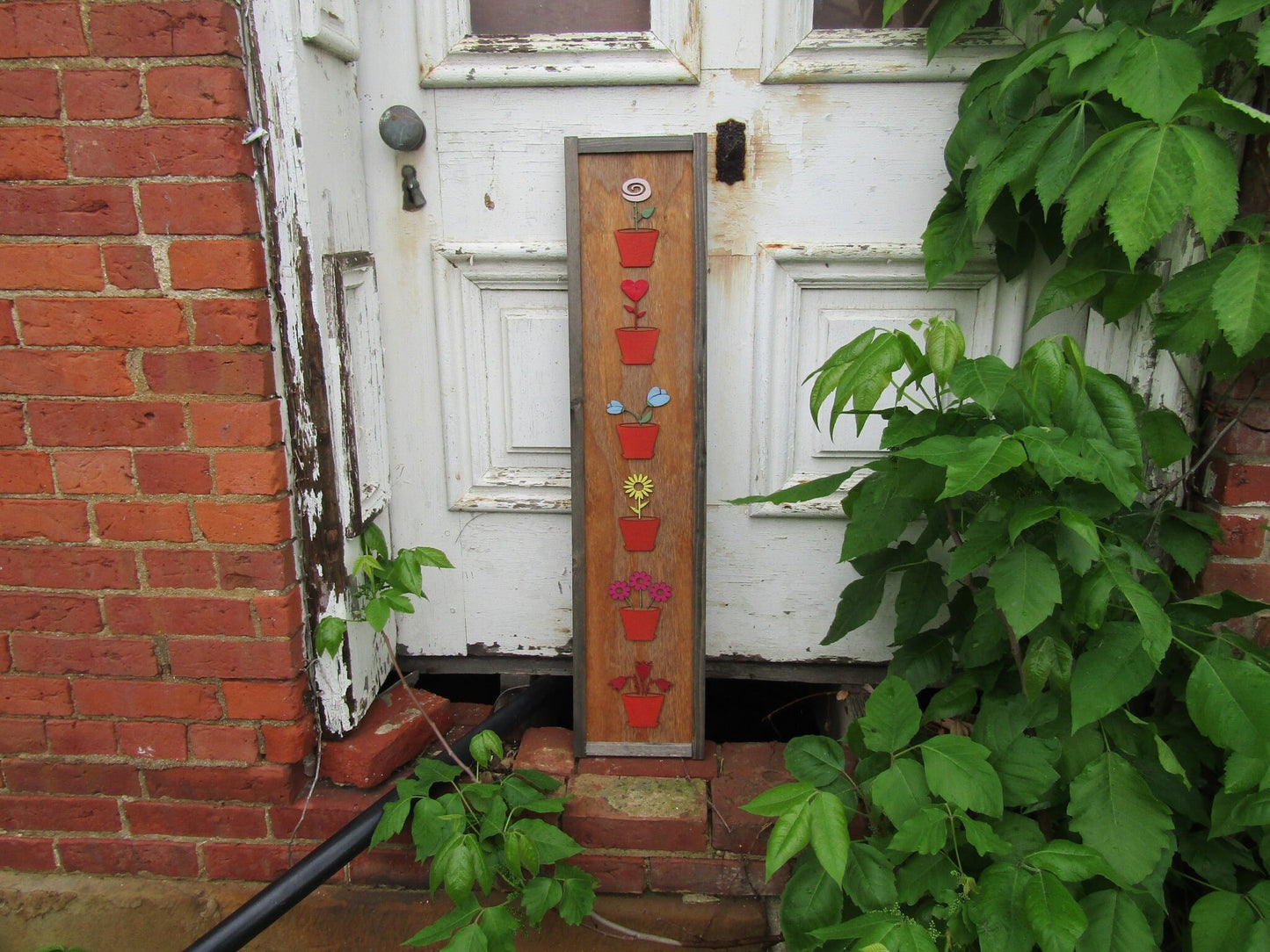 Gardener Flowerpots Rustic Farmhouse Decor Vertical Sign Terra Cotta Daisy Tulip Love of Plants Gift Seasonal Wooden Handmade Decor Daisy