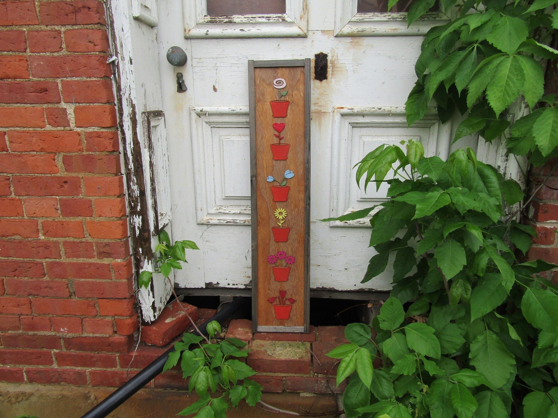 Gardener Flowerpots Rustic Farmhouse Decor Vertical Sign Terra Cotta Daisy Tulip Love of Plants Gift Seasonal Wooden Handmade Decor Daisy