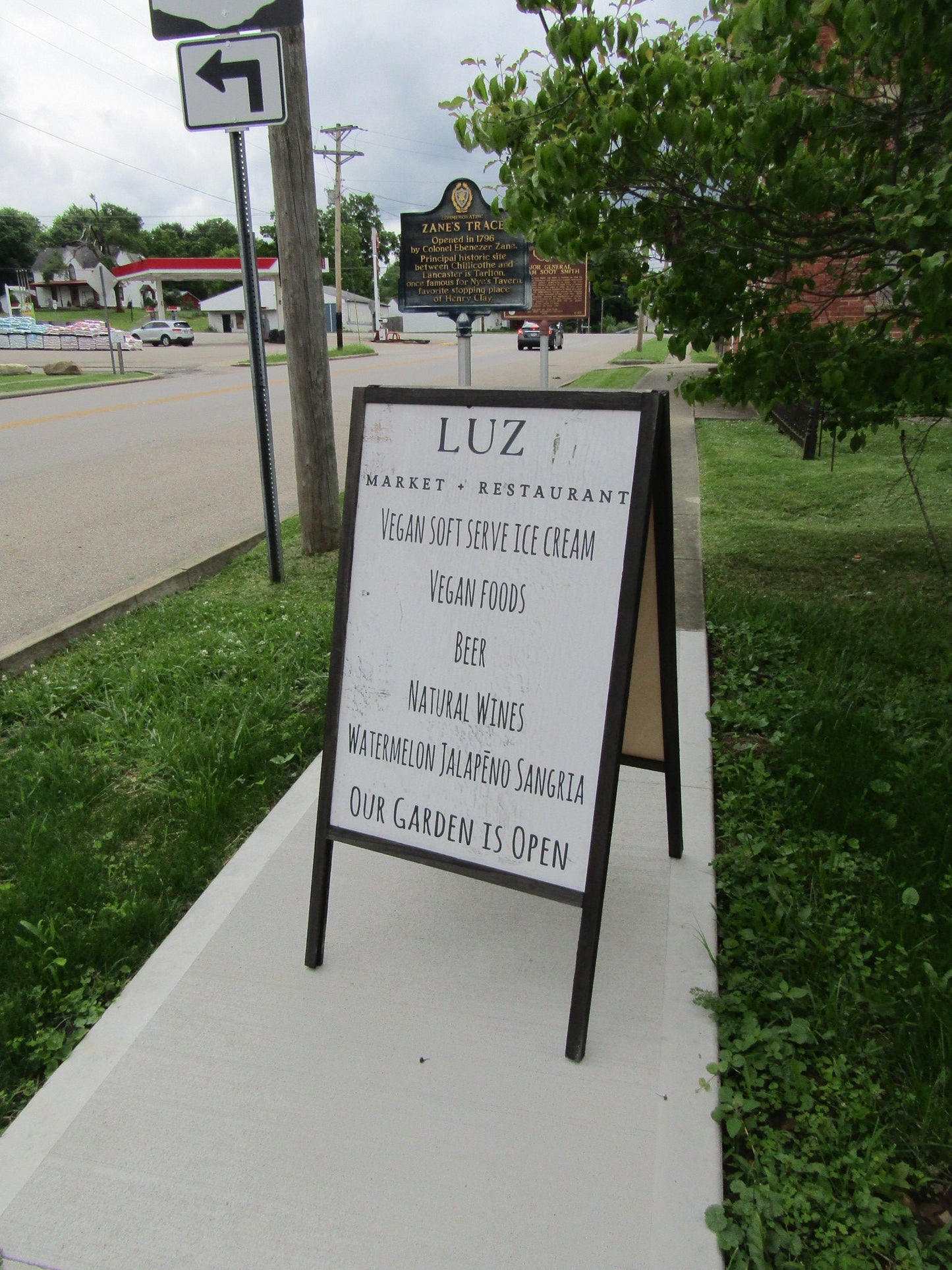 Restaurant Market Food Truck Sidewalk Sign Handmade A Frame Foldable Wooden Informational Sign Business Commerical Professional Signage