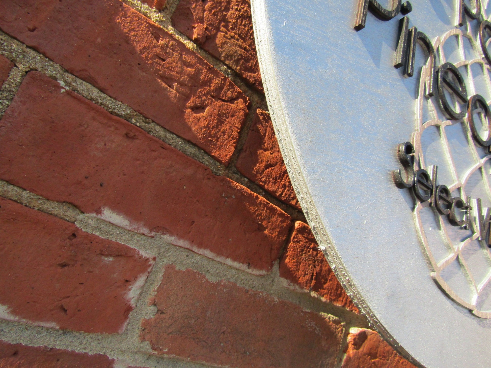 Custom Handmade Signage Commerical Business Sign The Painted Pineapple Vintage Store Front Raised 3D Image Round Circle Wood Layered Logo