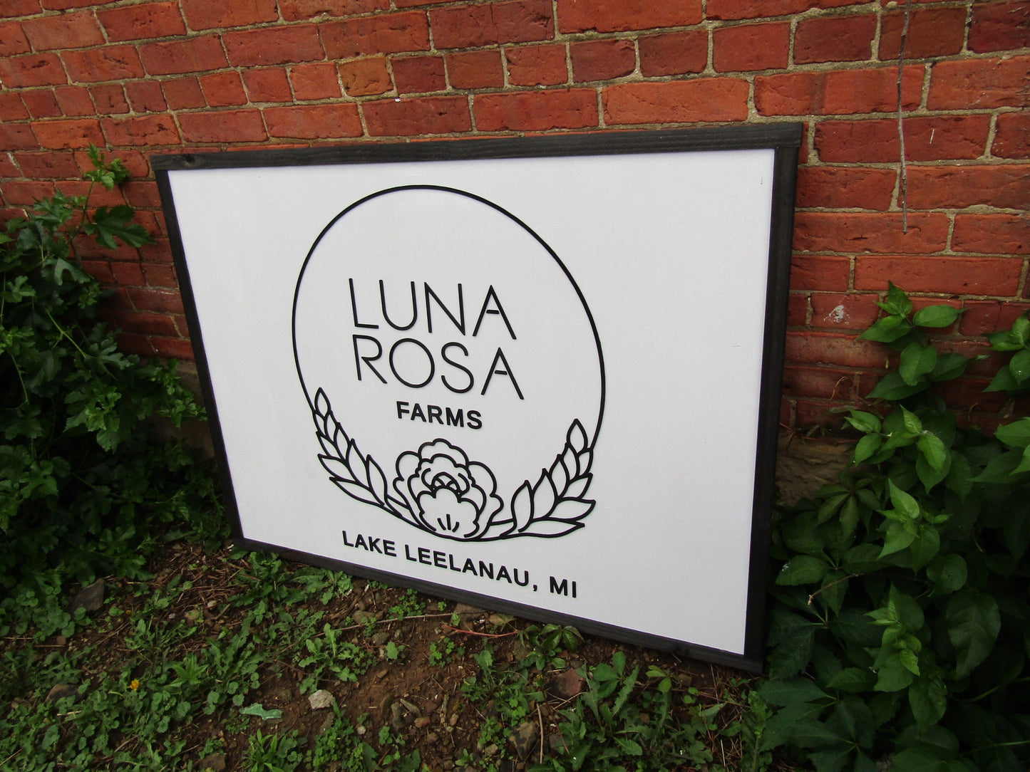 Luna Rosa Farms Homestead Sign Commerical Signage Floral Hoop Wreath Minimalist Style Handmade Decor 3d Wood Laser Cut Sign Farmhouse Flower