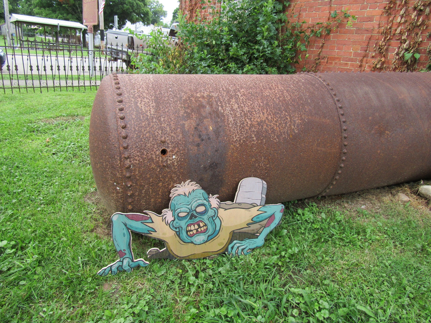 Zombie crawling from the ground scary happy Halloween yard decor great for trick or treat wood sign