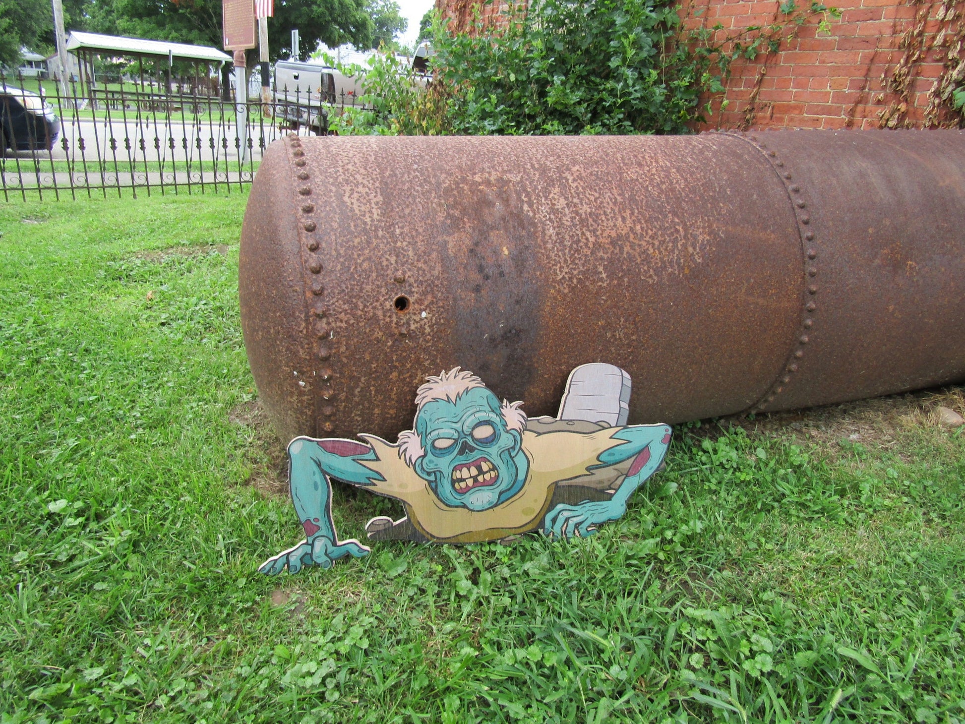 Zombie crawling from the ground scary happy Halloween yard decor great for trick or treat wood sign
