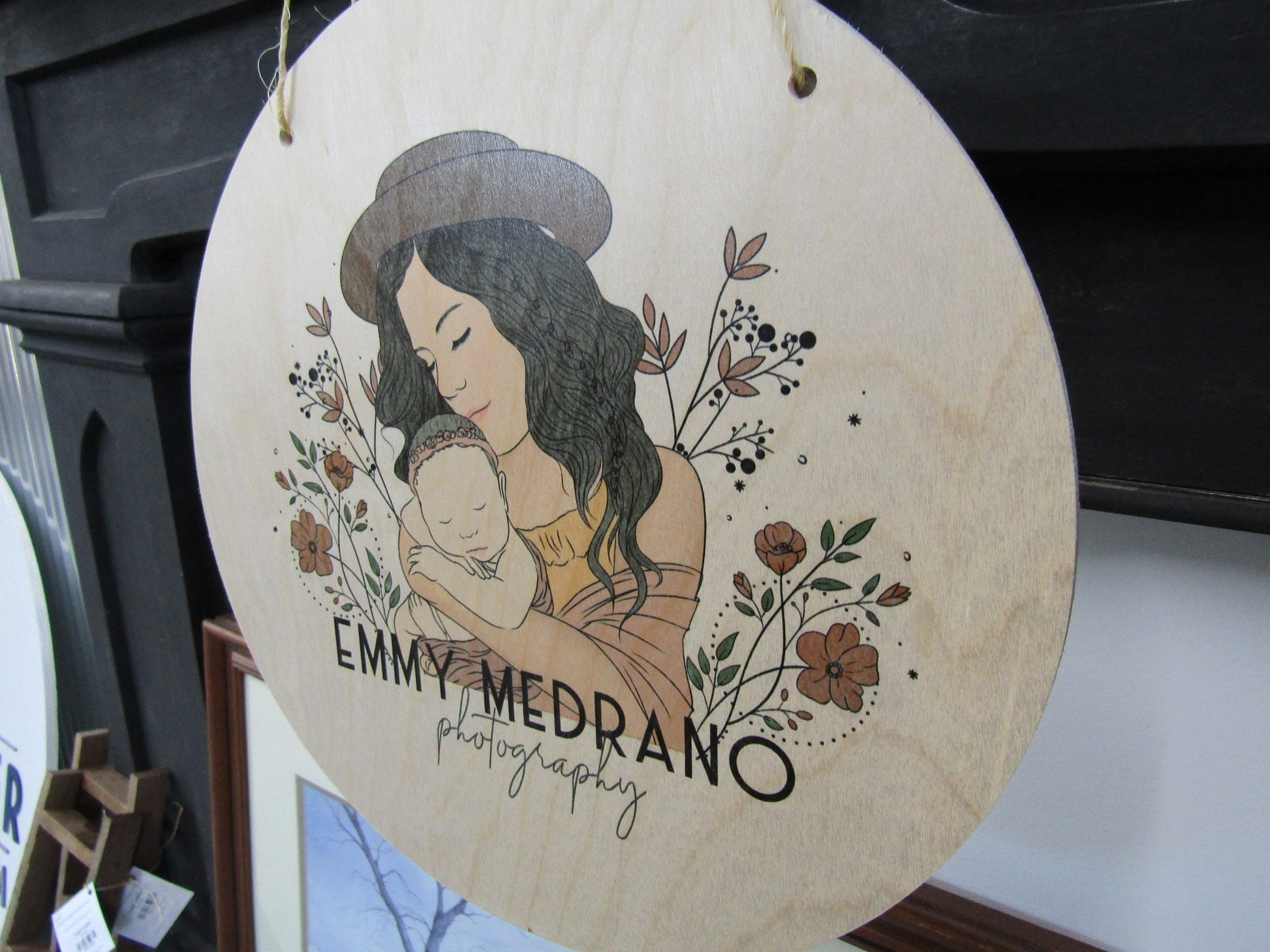 Custom Wooden Sign Photography Printed Logo Image Commerical Signage Business Round Lightweight Door Hanger Photographer Floral Company Name