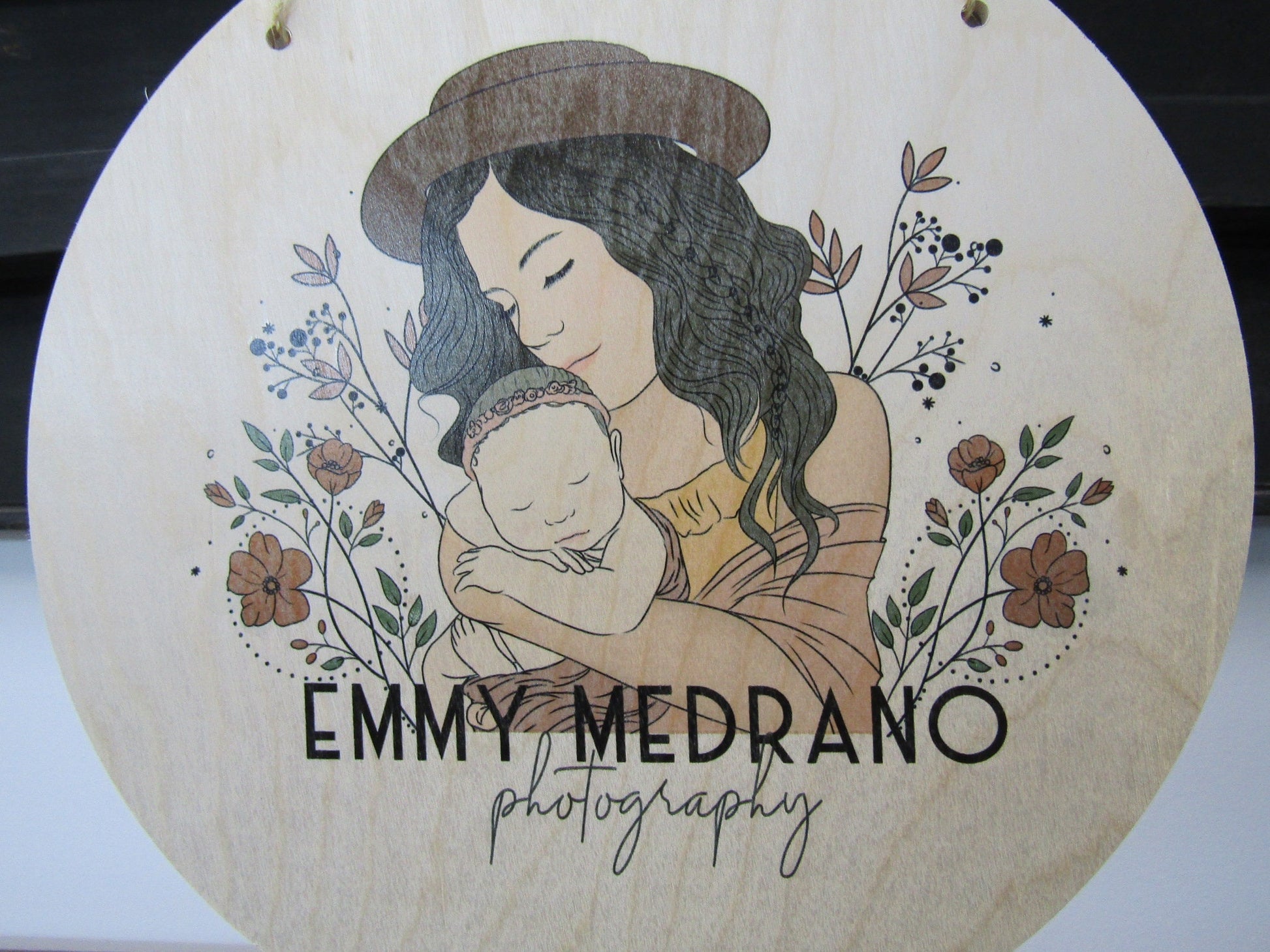 Custom Wooden Sign Photography Printed Logo Image Commerical Signage Business Round Lightweight Door Hanger Photographer Floral Company Name