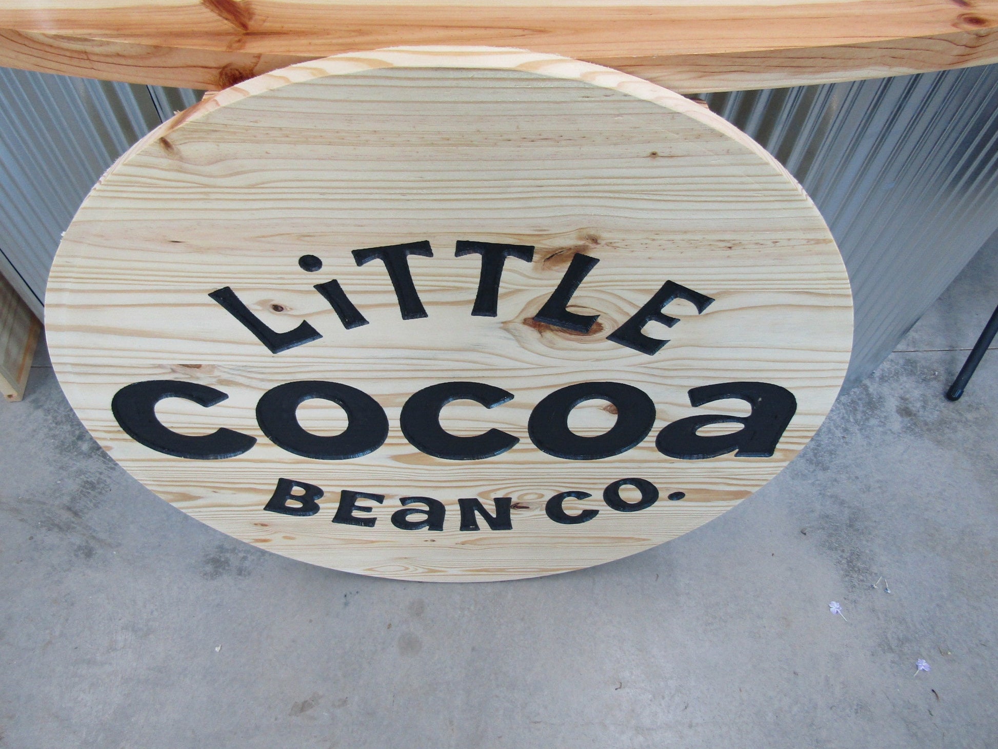 Custom Wood Carved Engraved Color Filled Business Commerical Signage Cocoa Bean Chocolate Sweets Your Logo Pine Wood Store Front Round Sign