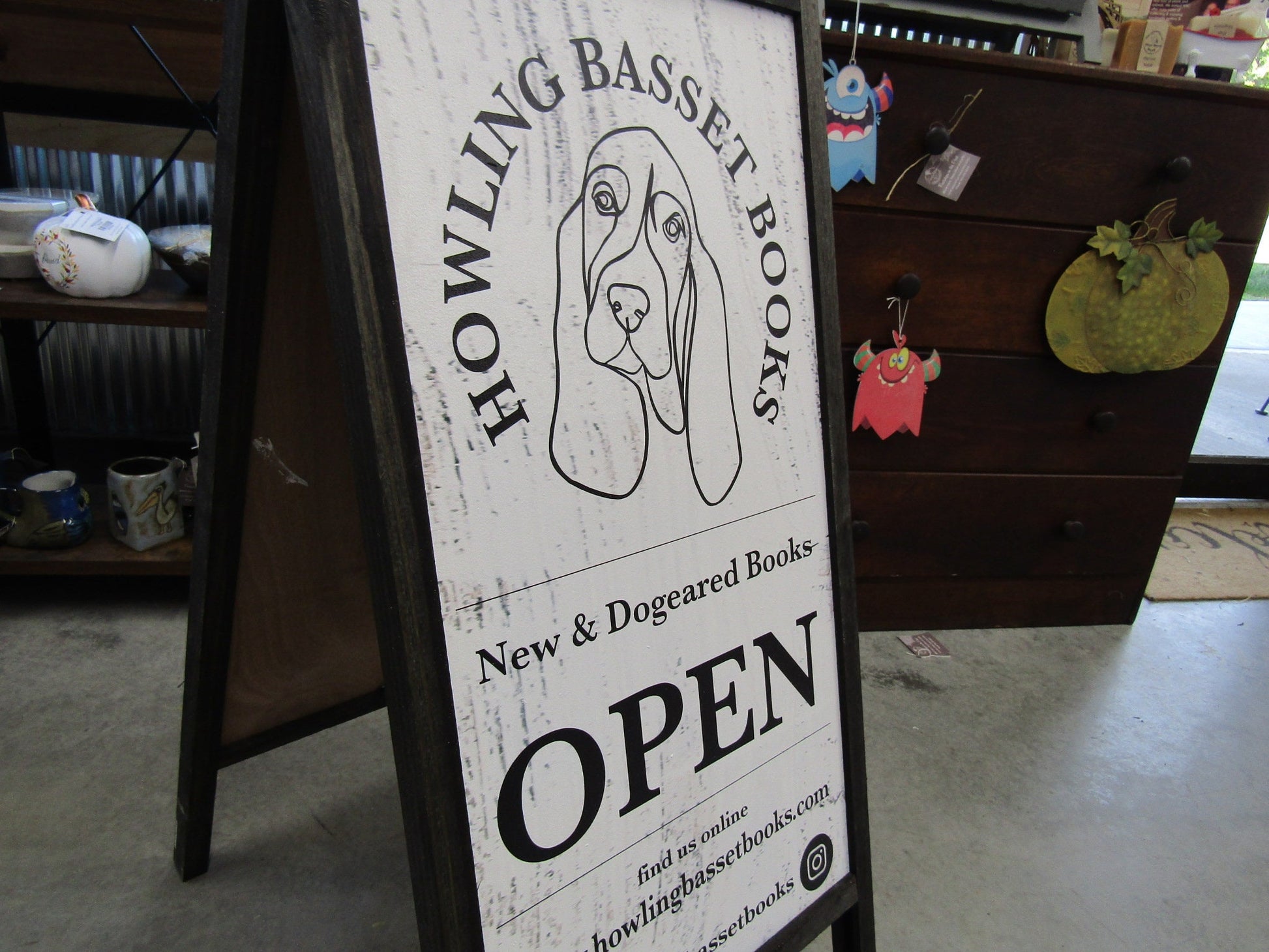 Custom Book Store Front Sign A frame Dog Basset Hound Freestanding Logo Personalized Business Commerical Signage Foldable Wooden Outdoor