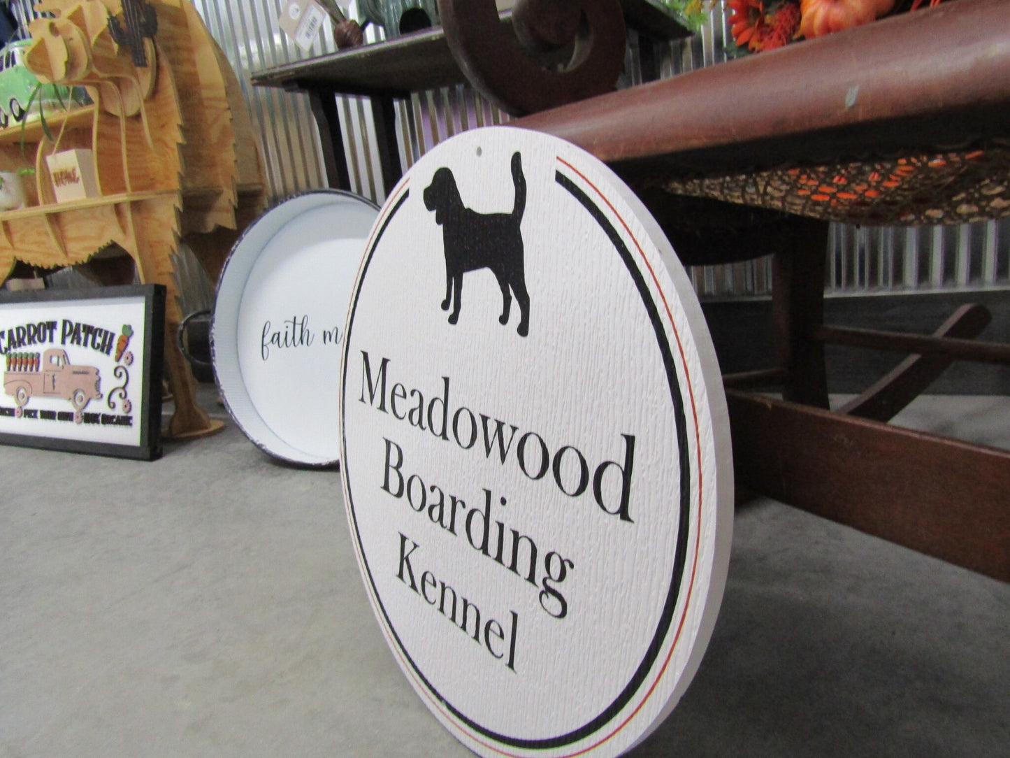 Custom Weatherproof PVC Boarding Kennel Pet Dog Round Logo Ready To Install Uvprinted Ink Commerical Signage Fade Mold Resistant All Weather