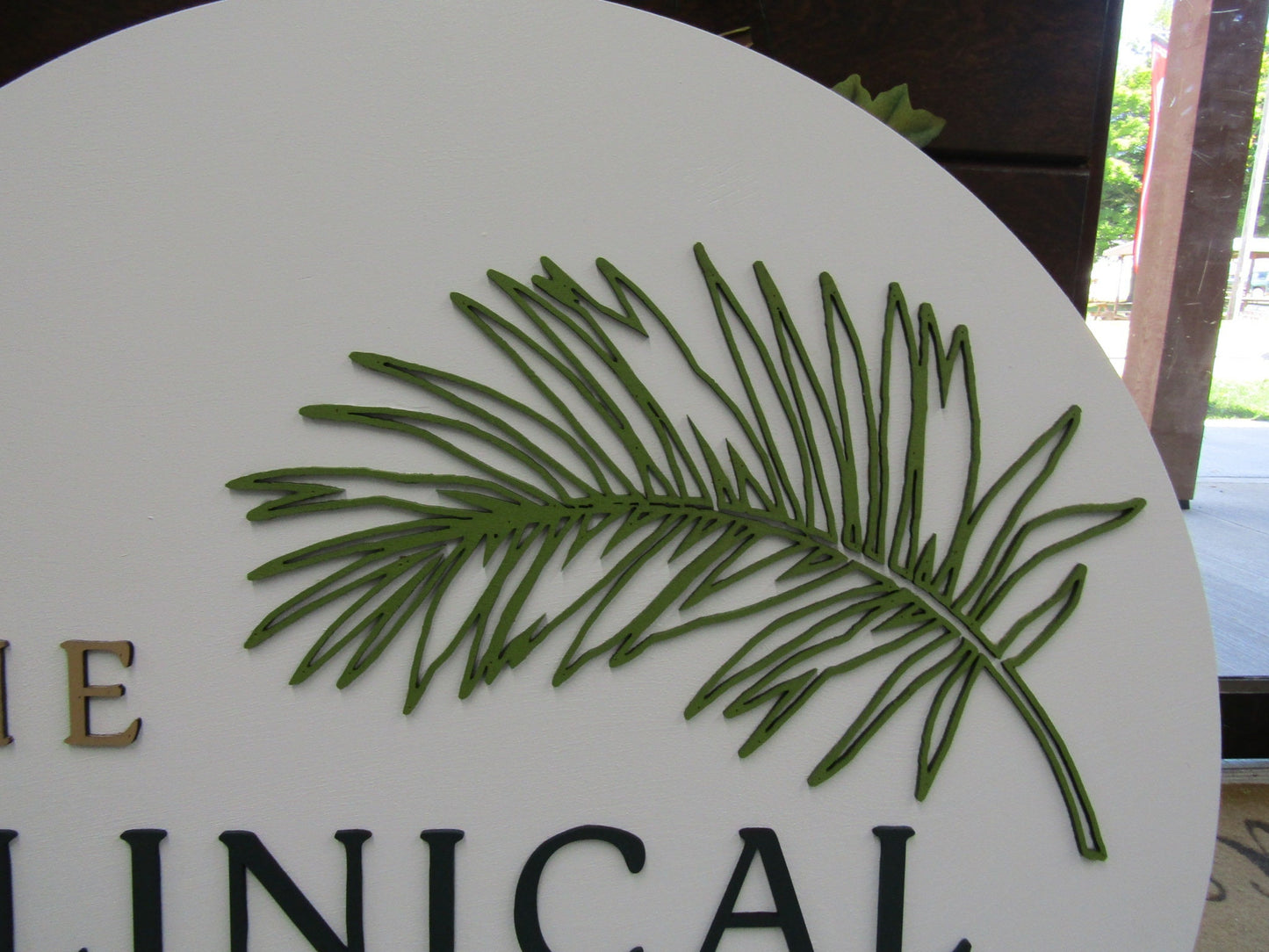 Personalized Commerical Custom Signage Clinic Palm Leaf Feather Care Center Round 3D Raised Wooden Sign Handmade Business Entrance Desk