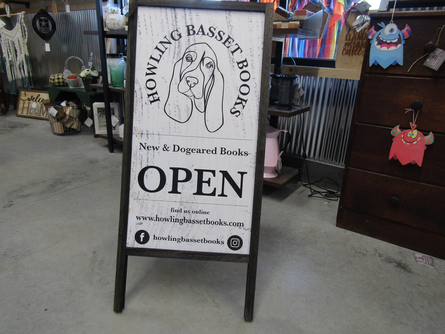 Custom Book Store Front Sign A frame Dog Basset Hound Freestanding Logo Personalized Business Commerical Signage Foldable Wooden Outdoor