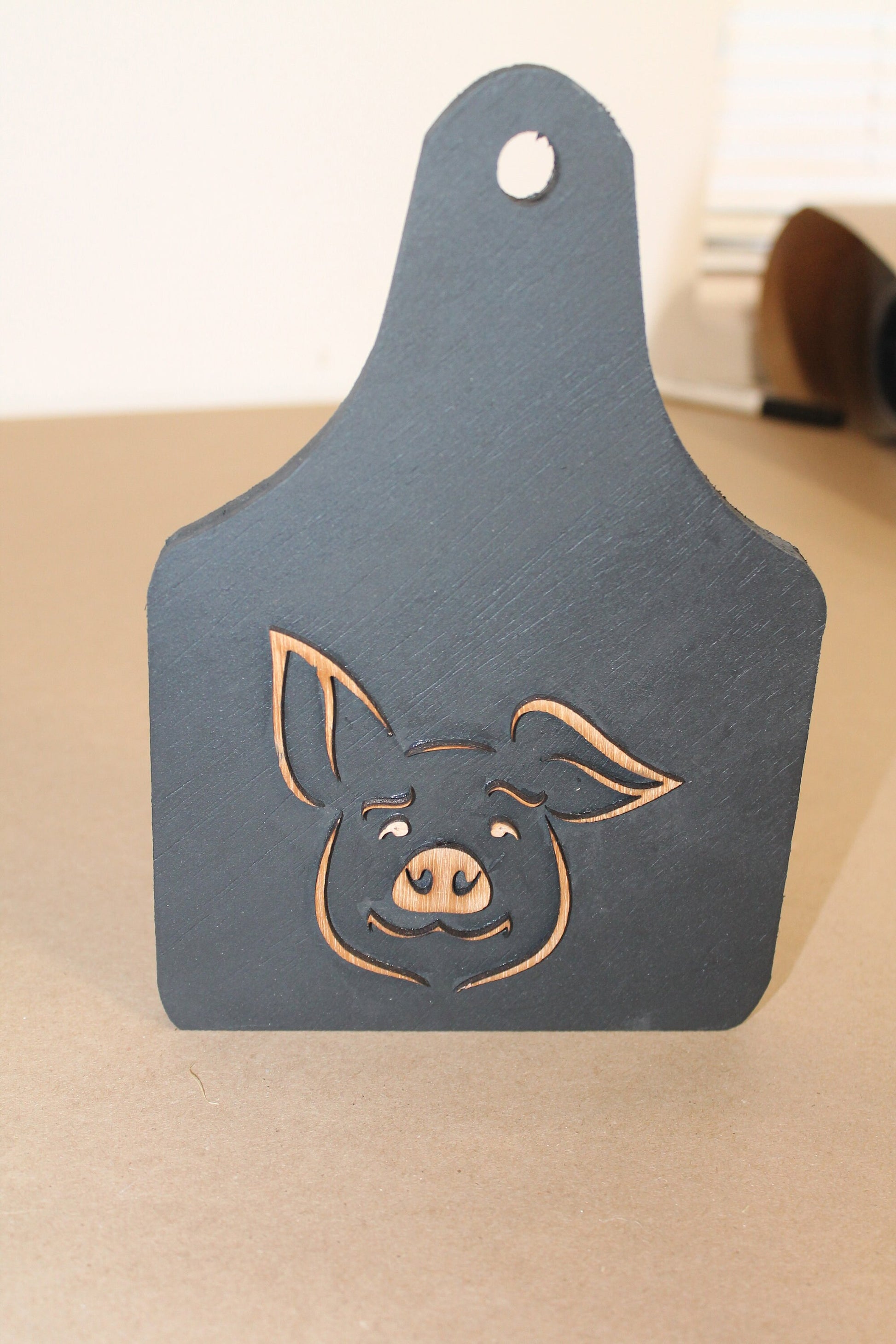 Pig Swine Farm Animal Wooden Ear Tag Teir Tray Decor Farmhouse Decor Wood Small Rustic Country Style Decoration Livestock Kitchen