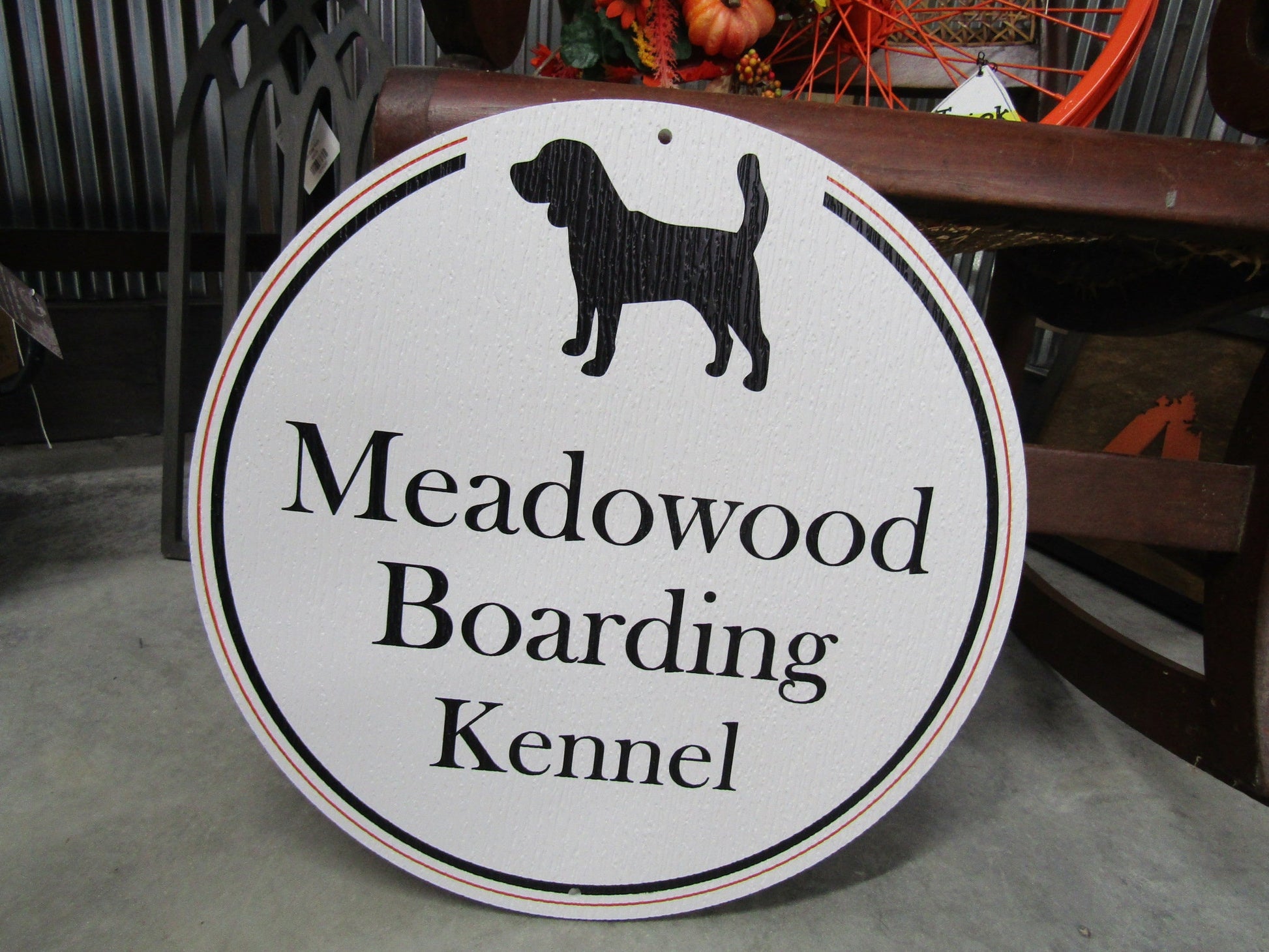 Custom Weatherproof PVC Boarding Kennel Pet Dog Round Logo Ready To Install Uvprinted Ink Commerical Signage Fade Mold Resistant All Weather