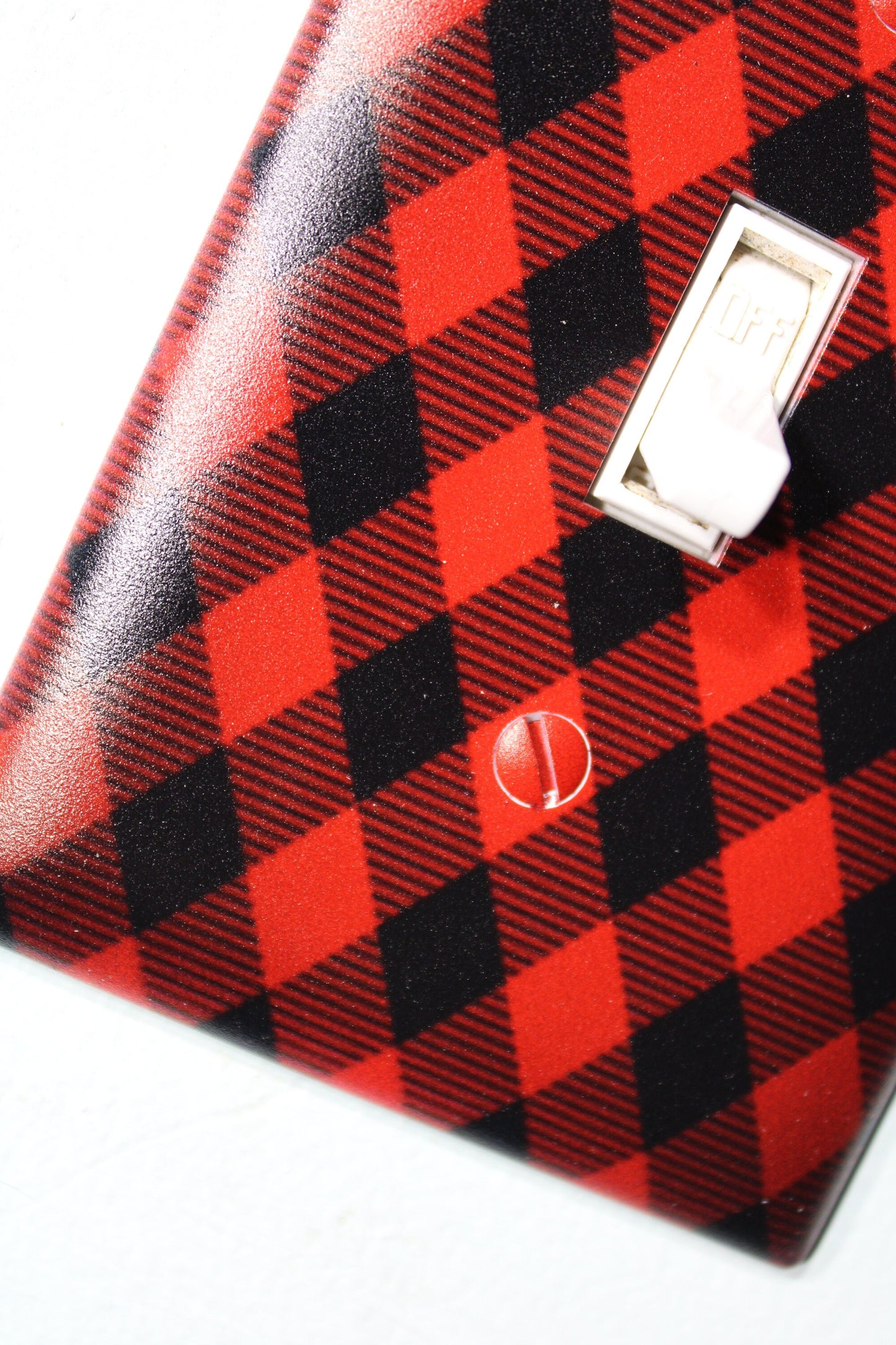 red plaid pattern design diamond shape buffalo light switch cover plate farmhouse decor rustic