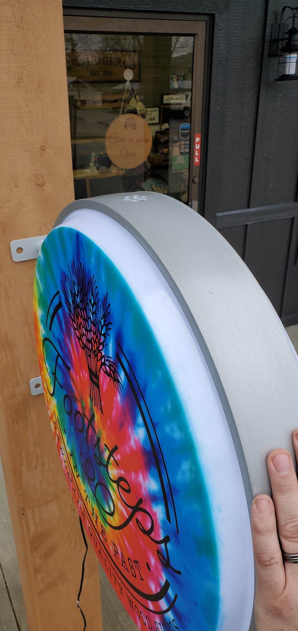 Custom Light lit led store front entrance Outdoor Round Blade Sign Wall or Ceiling Mounted Circle for your business display your logo