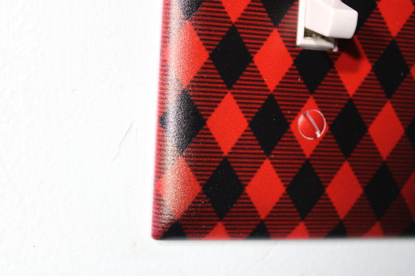 red plaid pattern design diamond shape buffalo light switch cover plate farmhouse decor rustic
