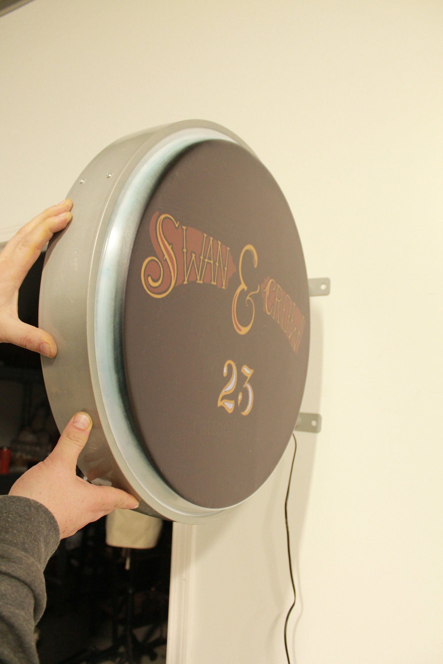 Custom Tattoo Sign Outdoor LED Sign Round Light Sign Tattoo Parlor