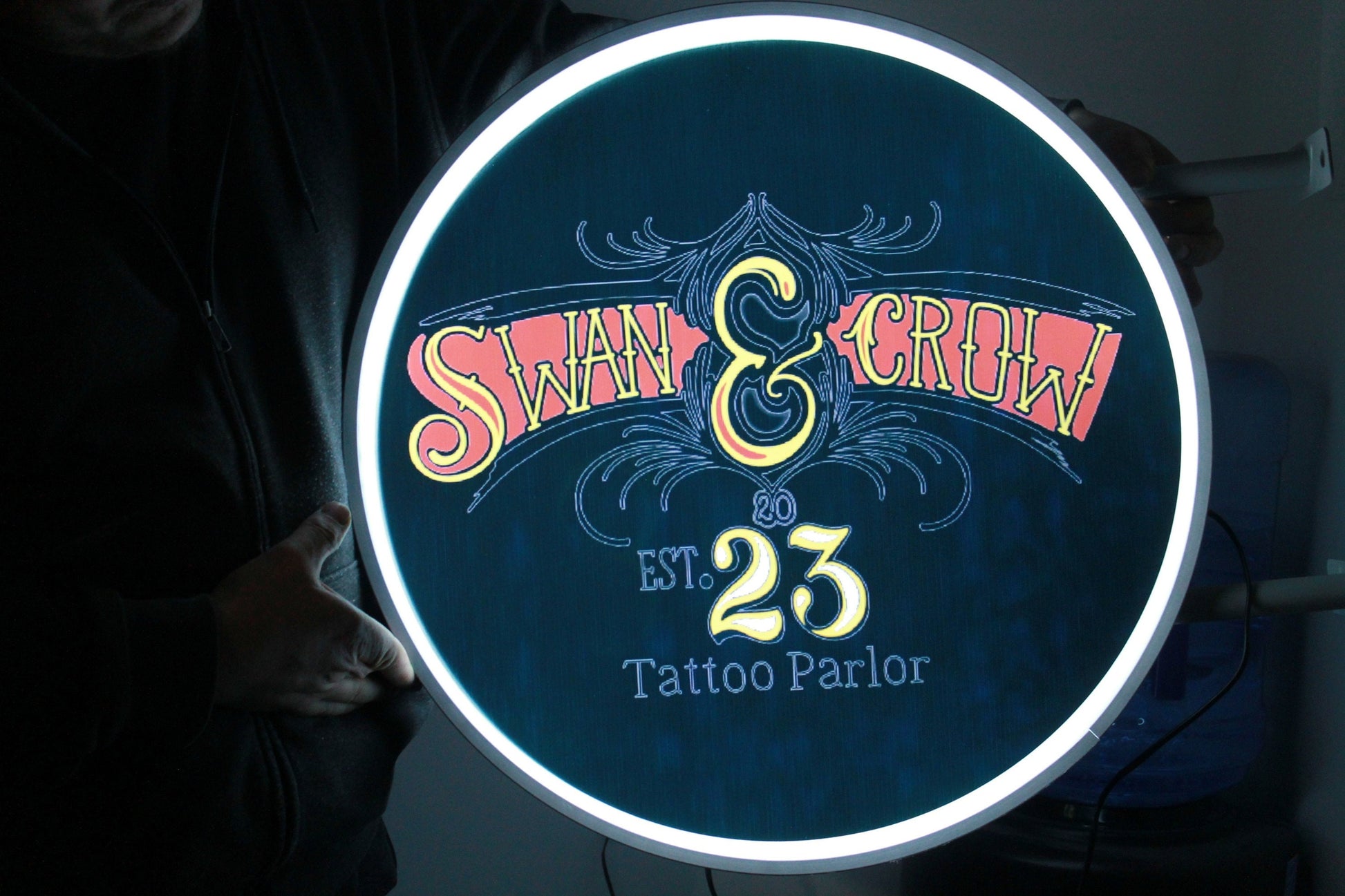 Custom Tattoo Sign Outdoor LED Sign Round Light Sign Tattoo Parlor