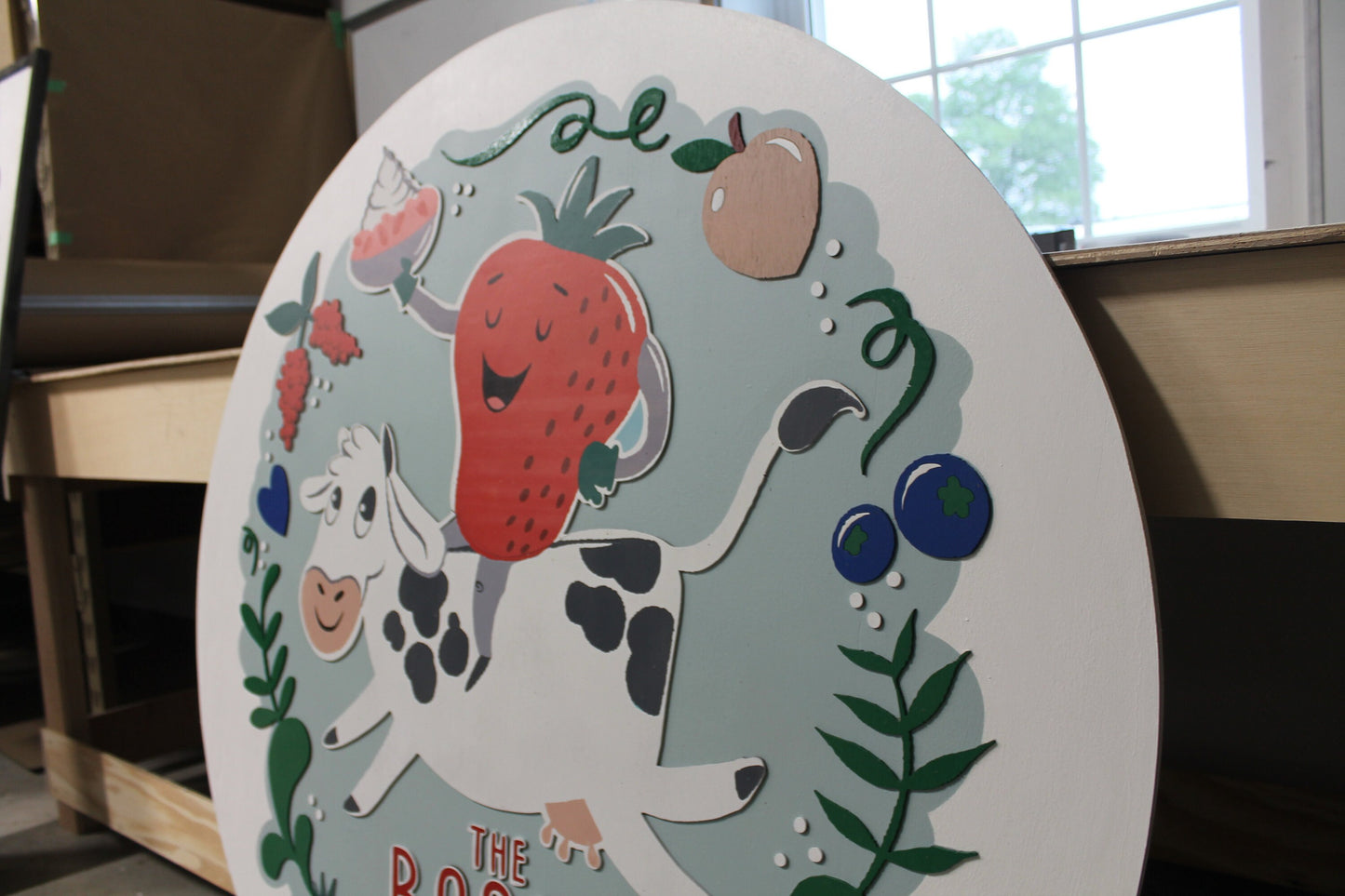Cow Dairy Strawberry Custom Sign Round Business Commerical Signage Made to Order Store Front Small Shop Logo Circle Wooden Handmade