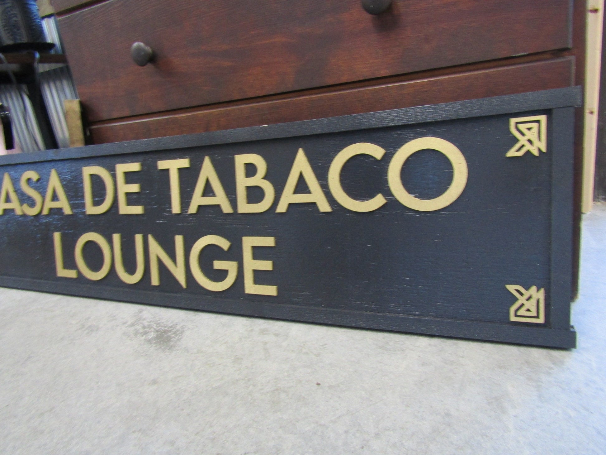 Custom Tobacco Lounge Embellishments Ranch Sign Over-sized Rustic Business Name Logo Wood Laser Cut Out 3D Extra Large Sign Black and Gold