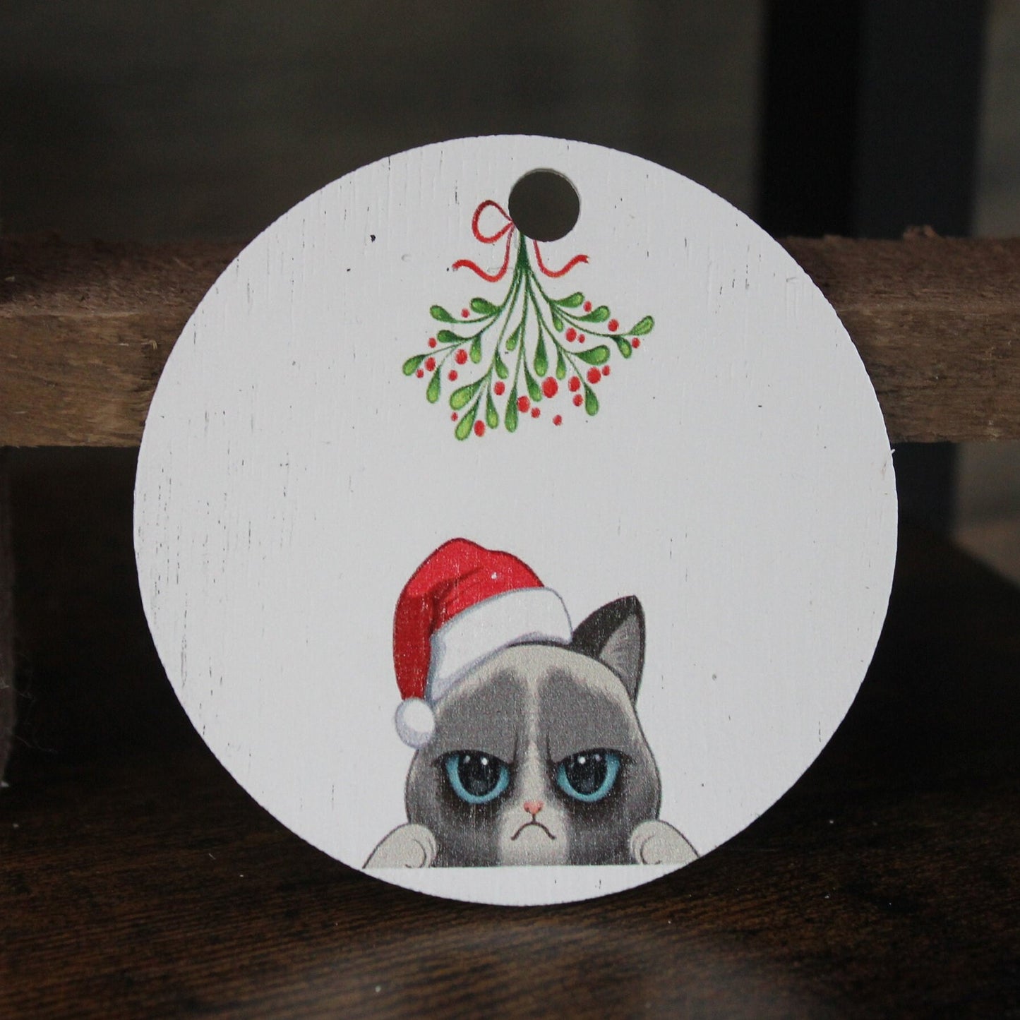 Grumpy Cat Siamese Himalayan Keychain Christmas White Wood Mistletoe Santa Hat Ornament Blue Eyes Feline Decoration Décor Circle Sign Gift