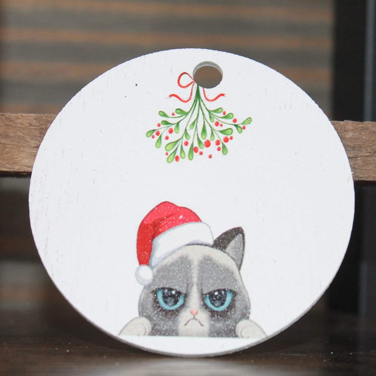 Grumpy Cat Siamese Himalayan Keychain Christmas White Wood Mistletoe Santa Hat Ornament Blue Eyes Feline Decoration Décor Circle Sign Gift
