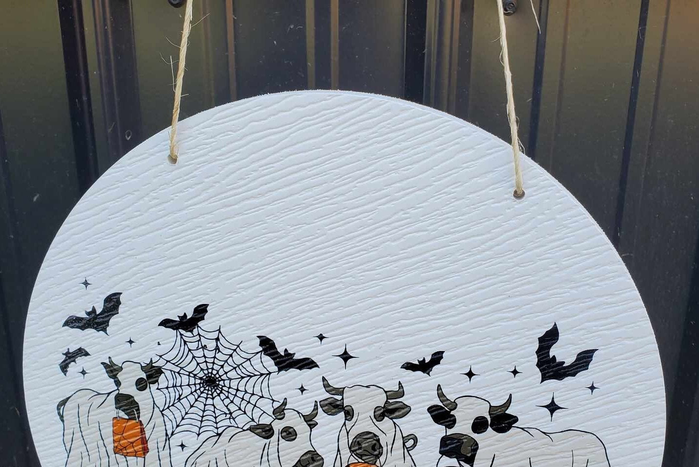 Cows Dress up Costume Ghost Bats Cow Lovers Porch Pumpkin Halloween Trick or Treat PVC Weatherproof Ultraviolet Ink Doorhanger Outdoor Use