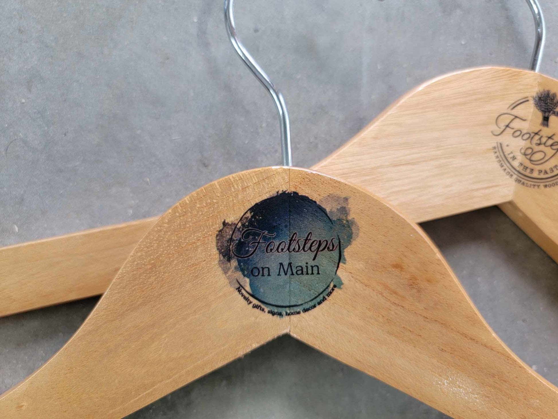 Clothing Boutique Hangers Custom Clothes Tshirt Shop Watercolor Printed Hard Wood Use Your Logo Color Ink Customization Logo Personalized