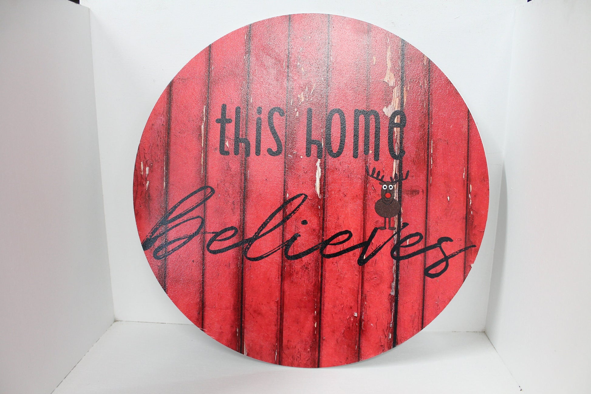 This House Believes Wreath Sign Red Barn Reindeer Wood Door Hanger Round Front Door Entry Way Decor Plaque Wall Art Wood Print
