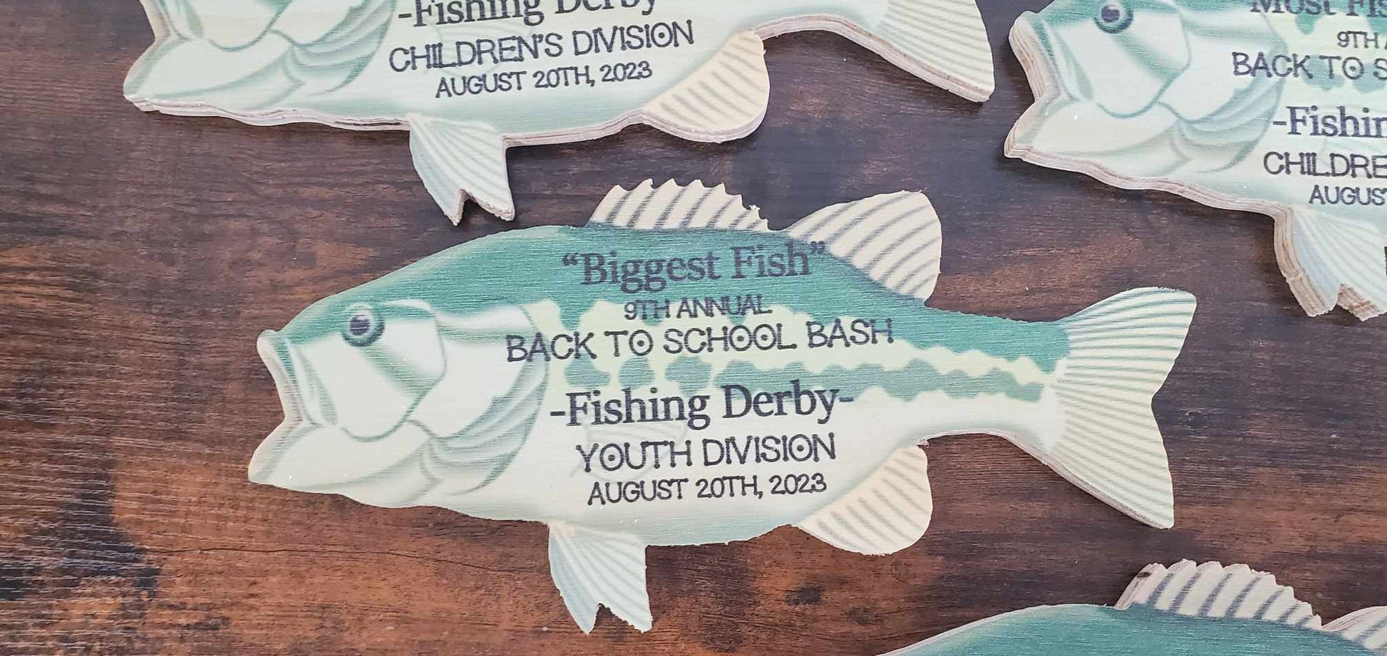 Customizable Fish Plaque Fisher Gift for men Gift for him Personalized Fisherman Bass Largemouth Printed Color Wooden Man Cave