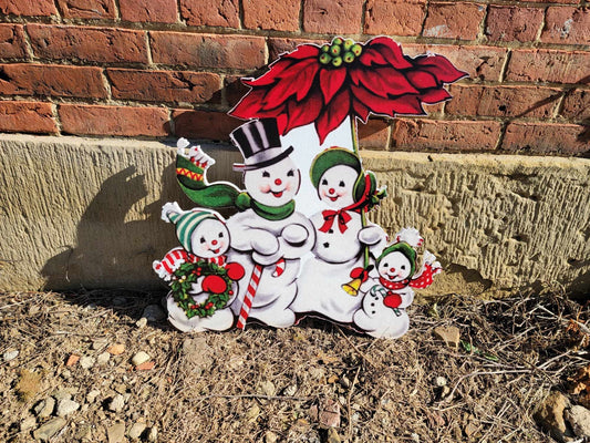 Vintage Yard Art Wood Winter Snowman Family Poinsettia Yard Sign Decorations Yard Decor Christmas Outdoor Printed image